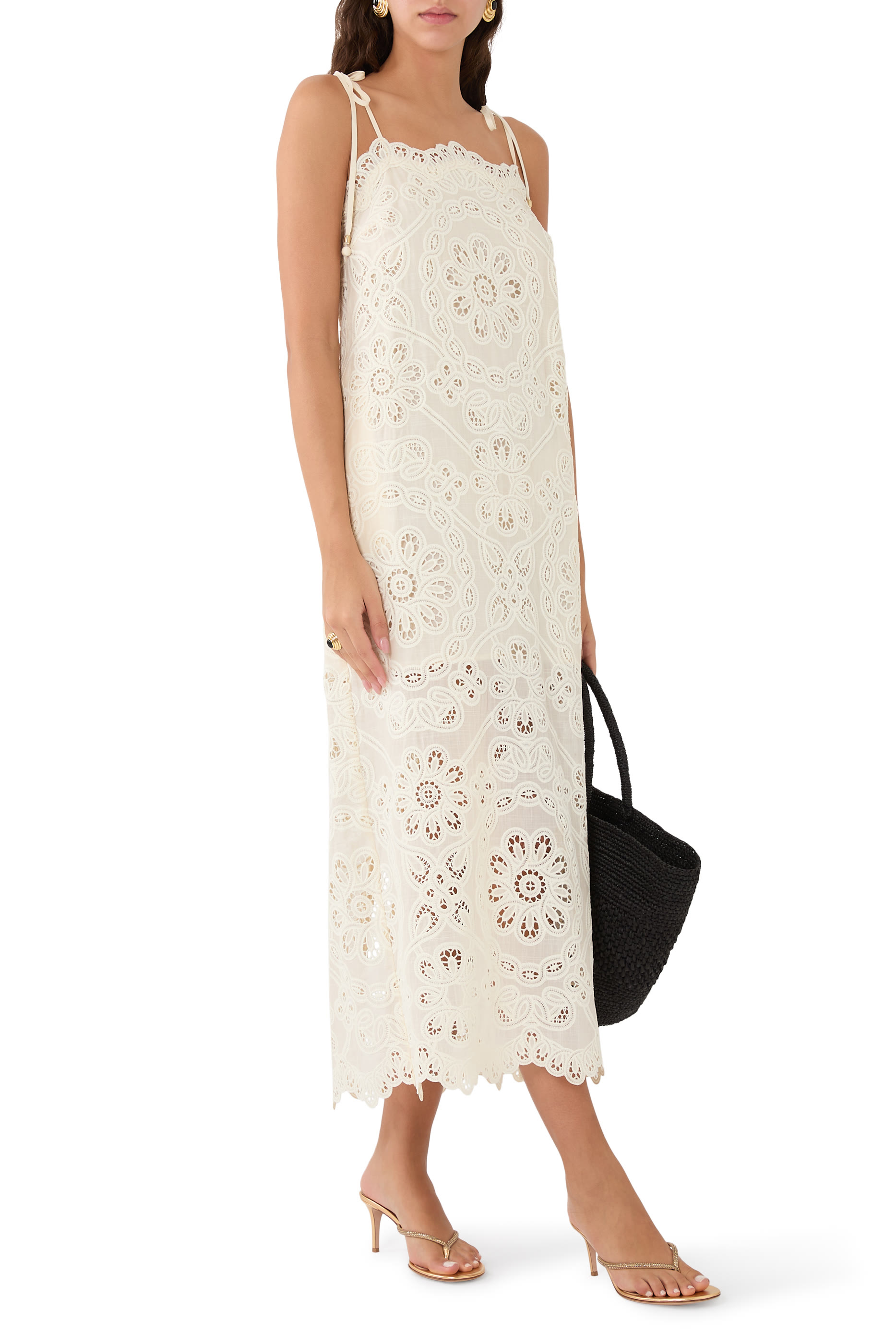 فستان ريانون مطرز