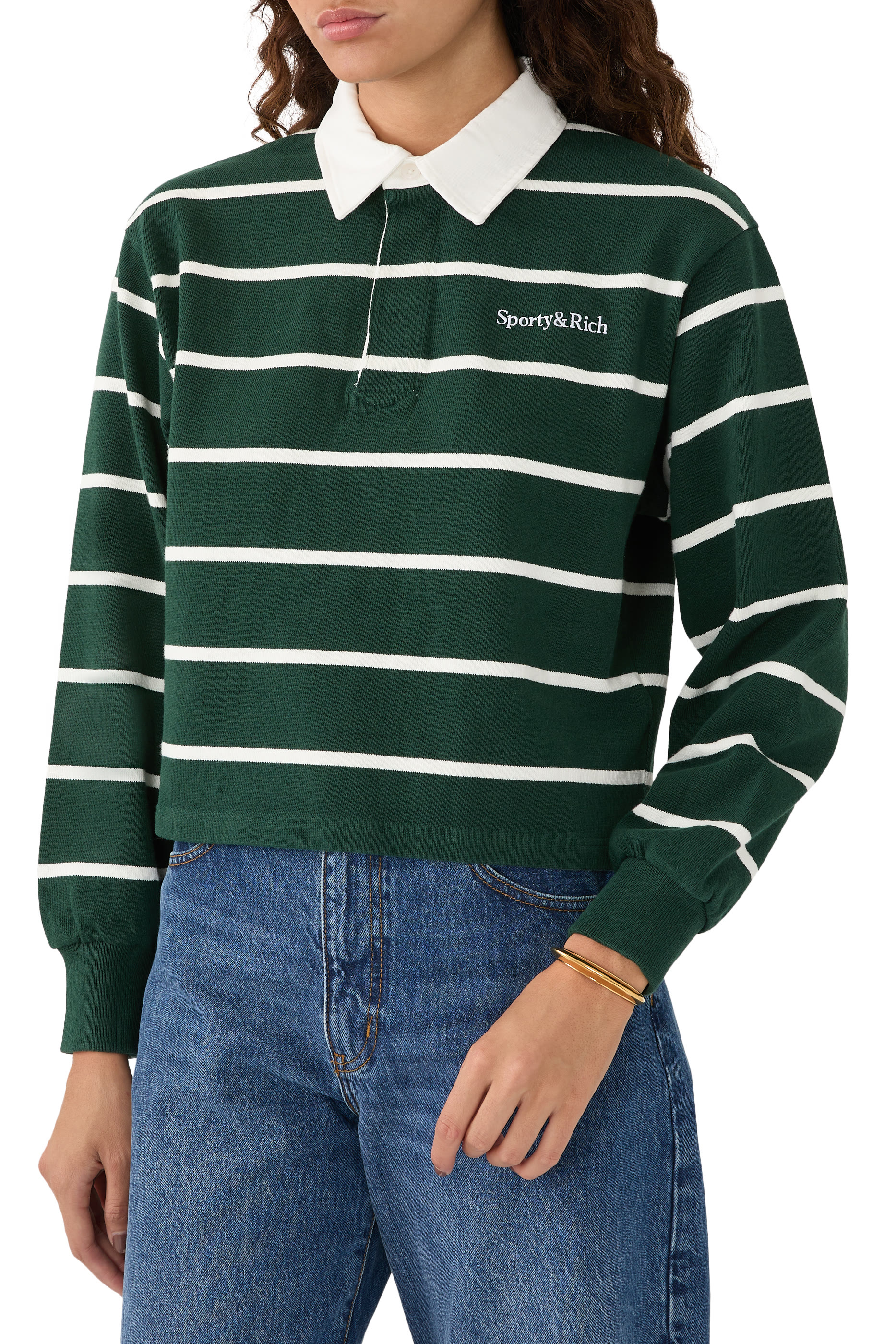 قميص بولو رجبي بقصة قصيرة وشعار الماركة بخط سيريف