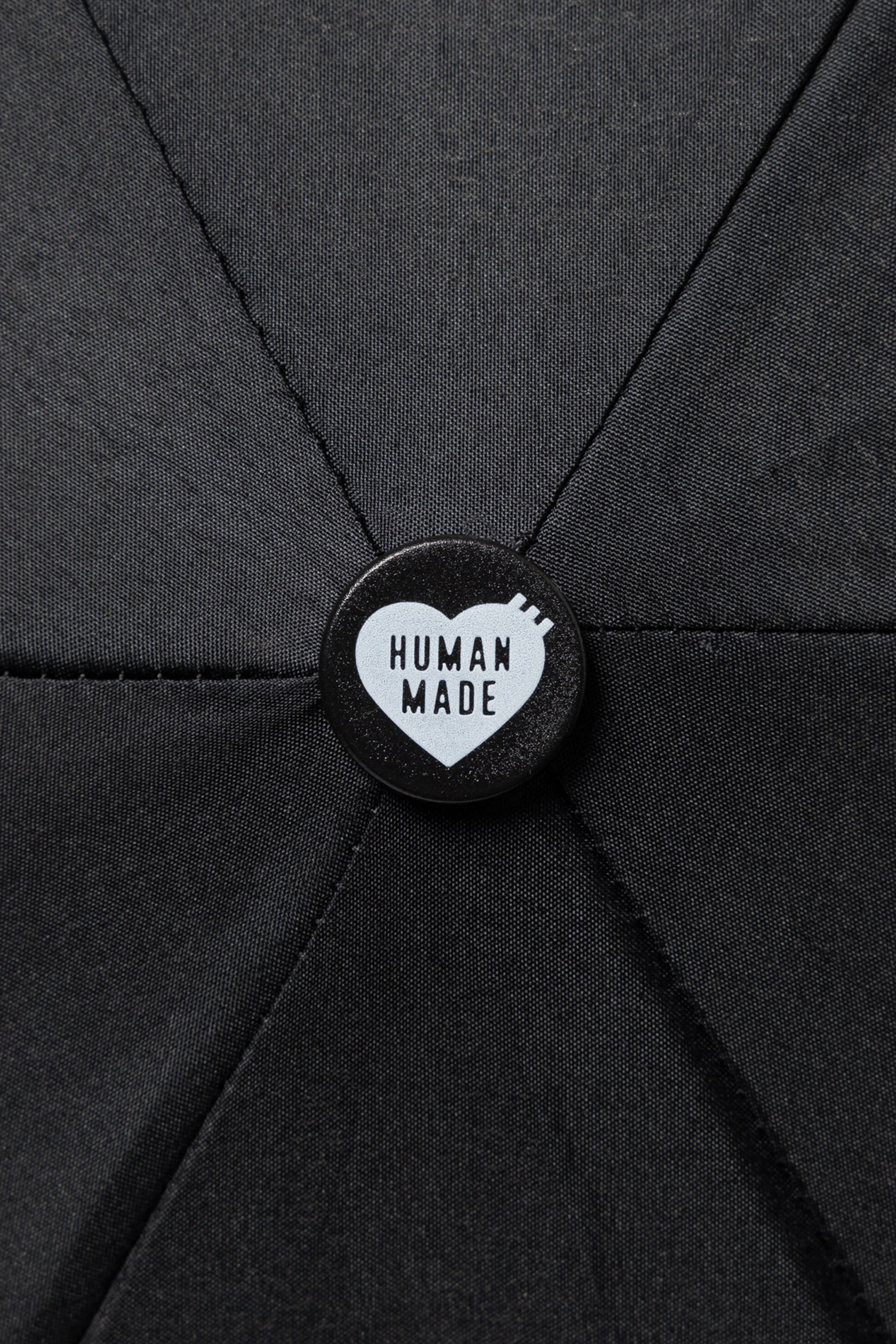 مظلة صغيرة بتصميم بطة