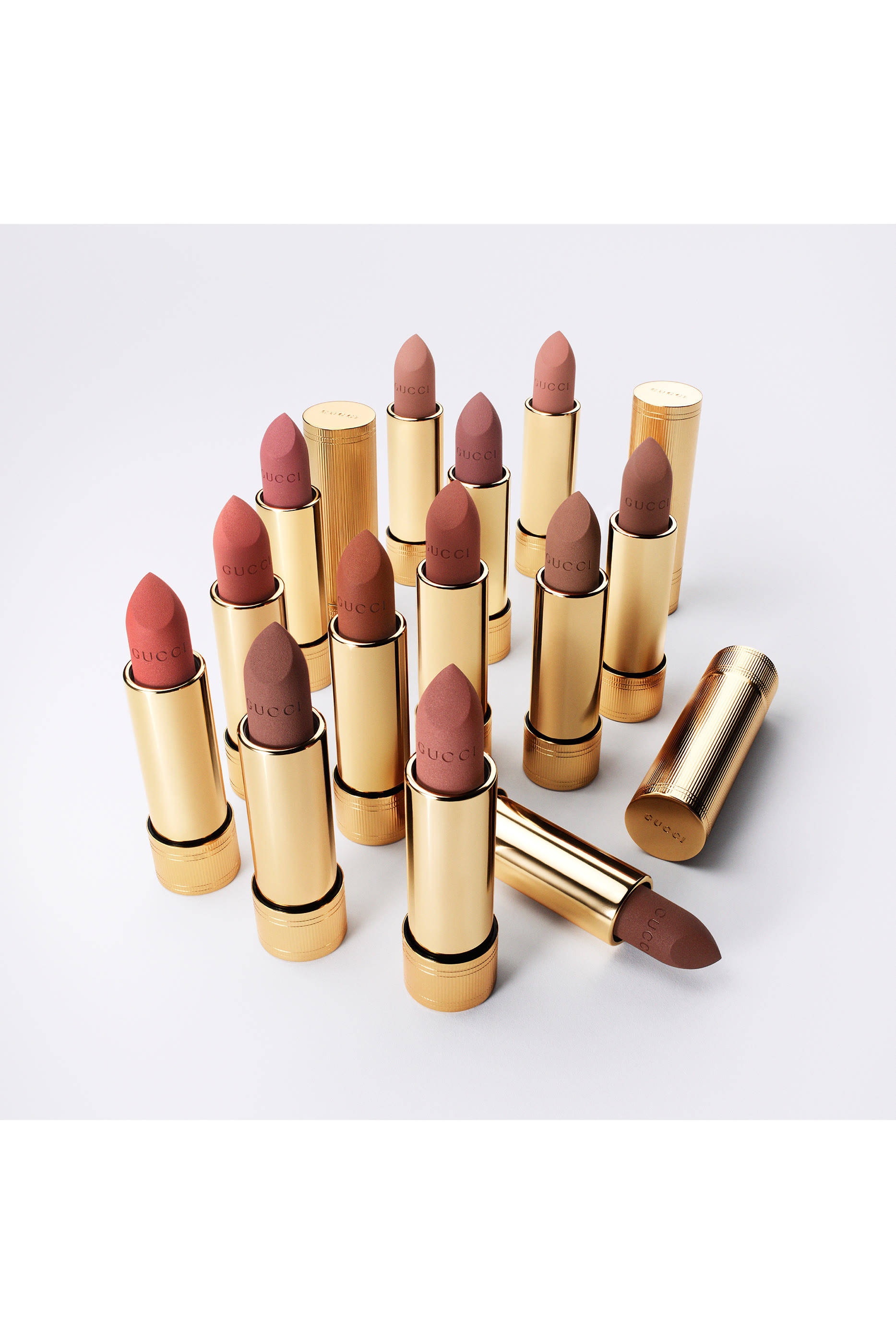 أحمر شفاه روج أليفر غير لامع