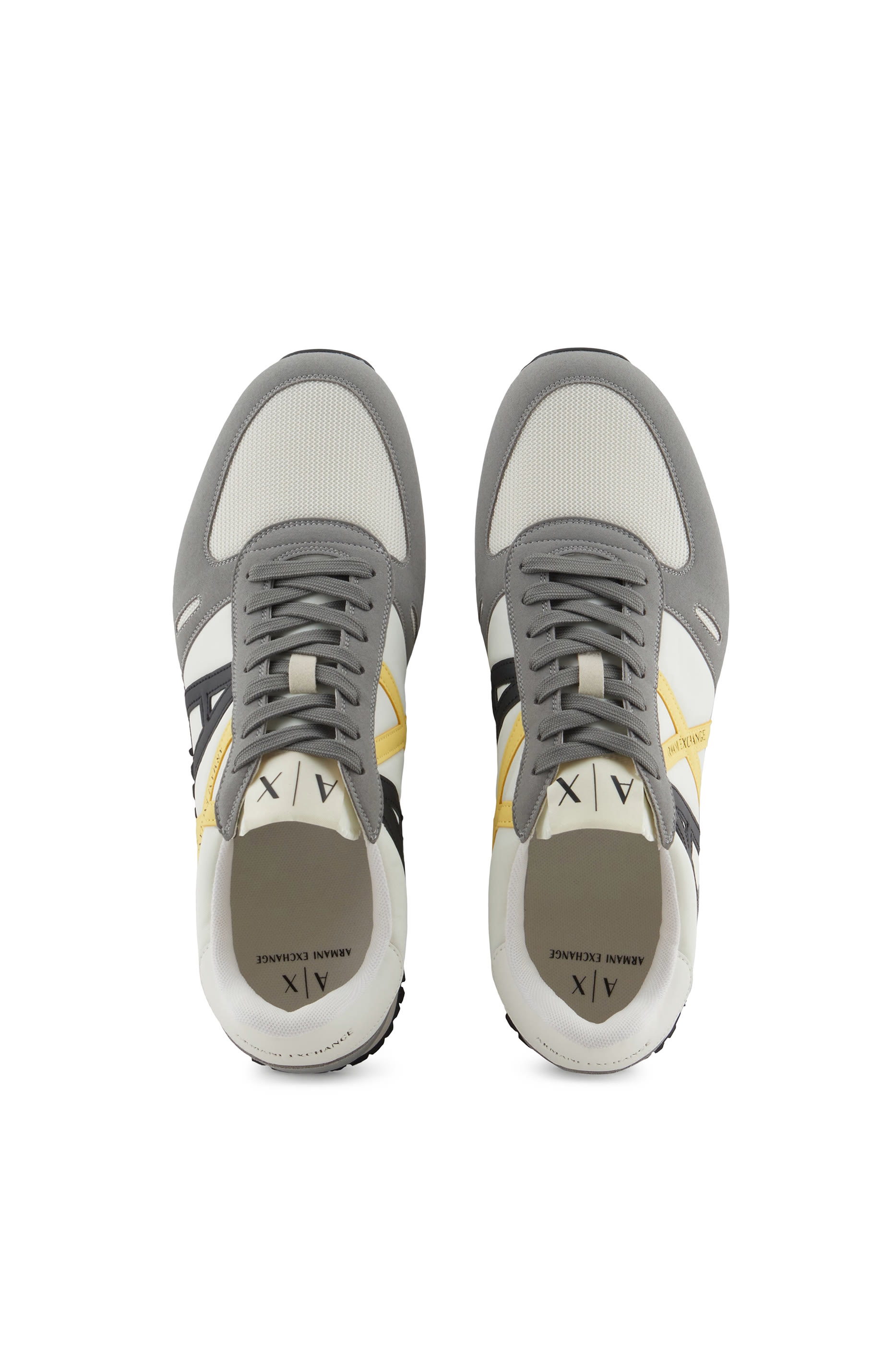 سنيكرز ريو بشعار الماركة