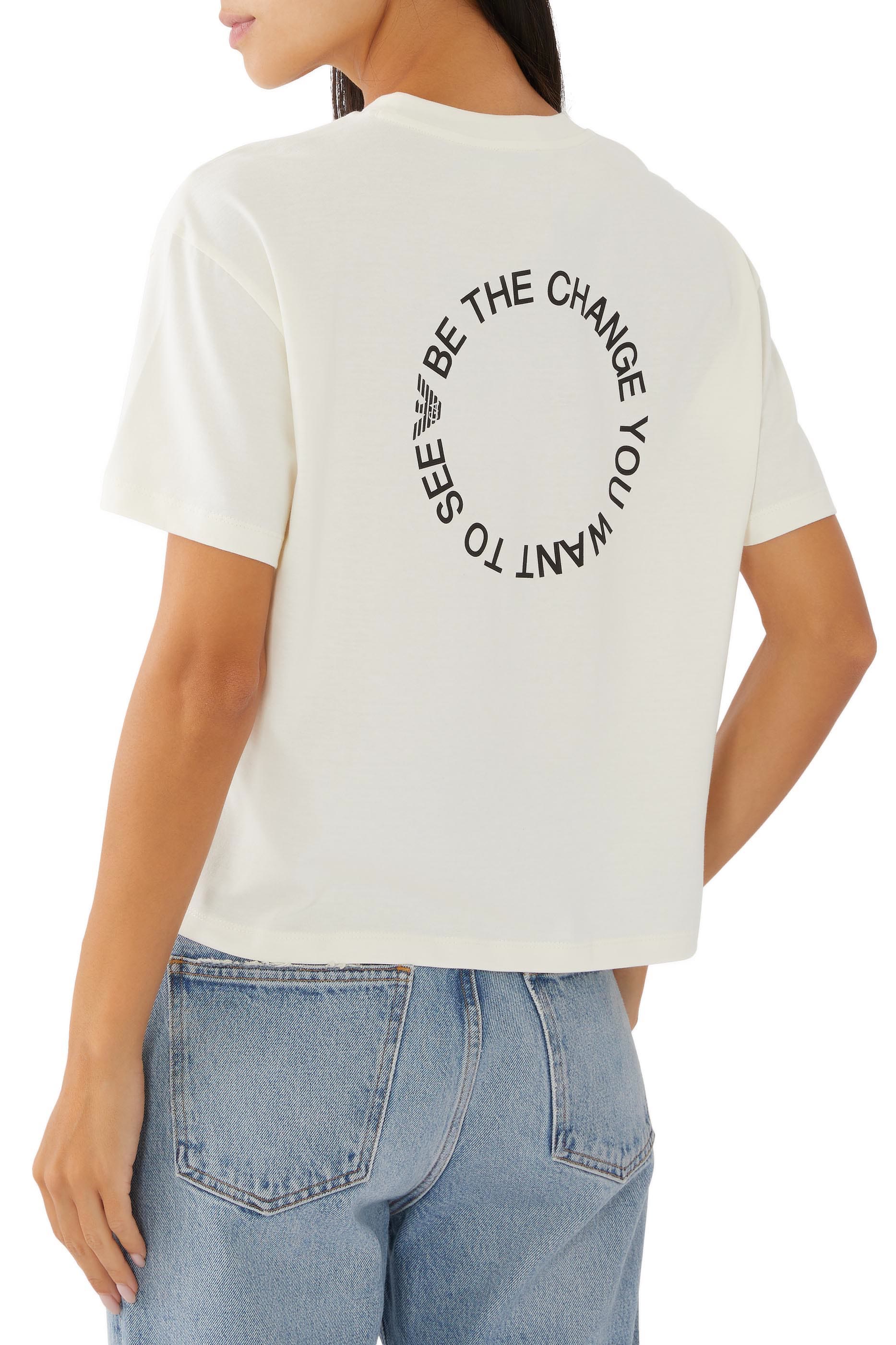 تيشيرت بطبعات شعار الماركة قطن