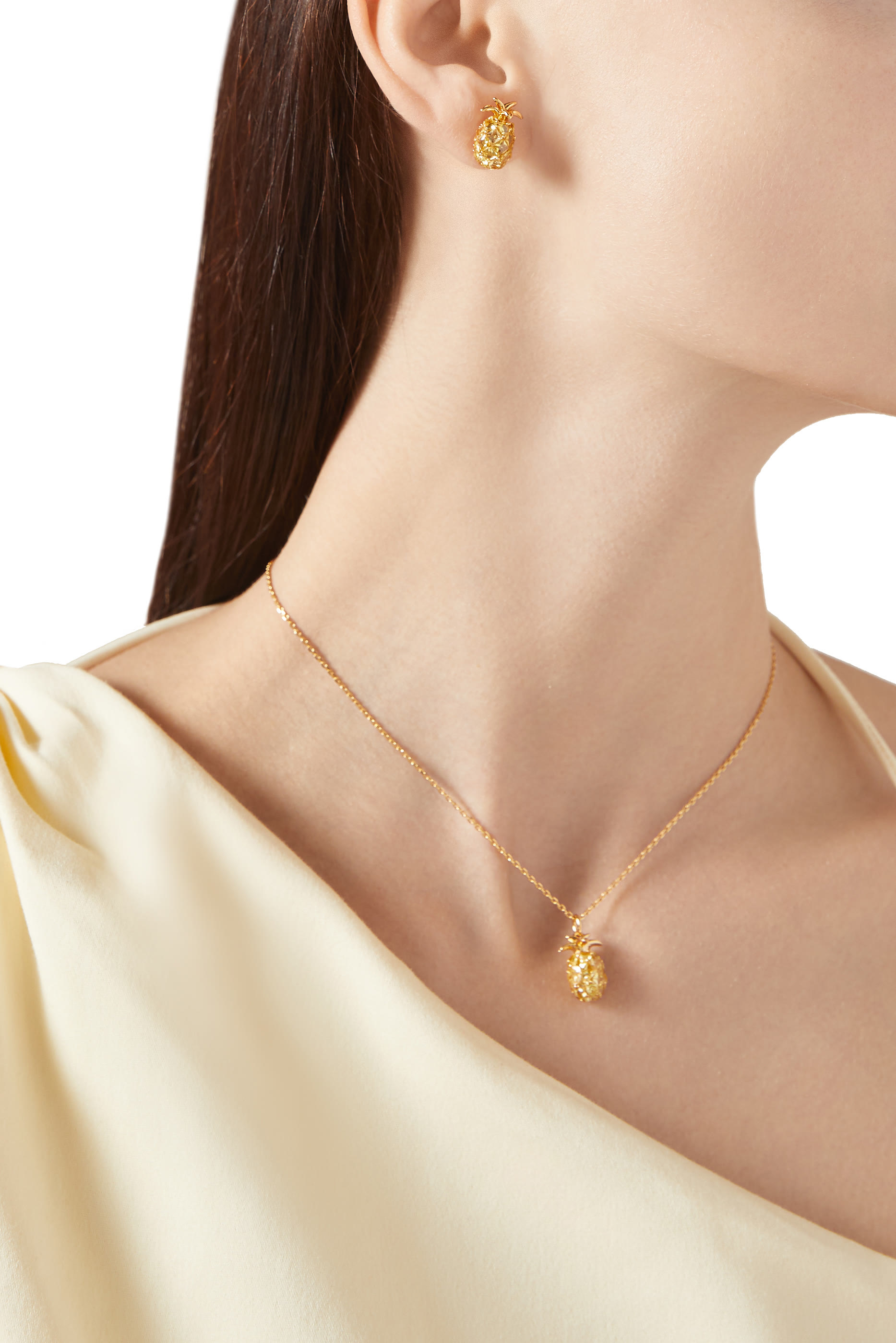 أقراط سويت تريجرز مرصعة بأحجار زركونيا مكعبة وقفل تيتانيوم معدن مطلي