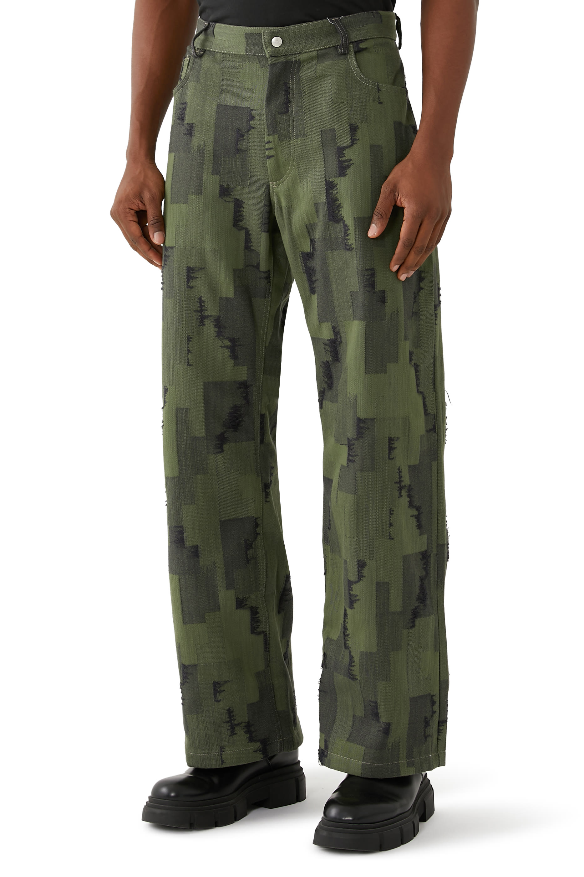 بنطال أي أو بي بقصة ساق واسعة وشعار الماركة