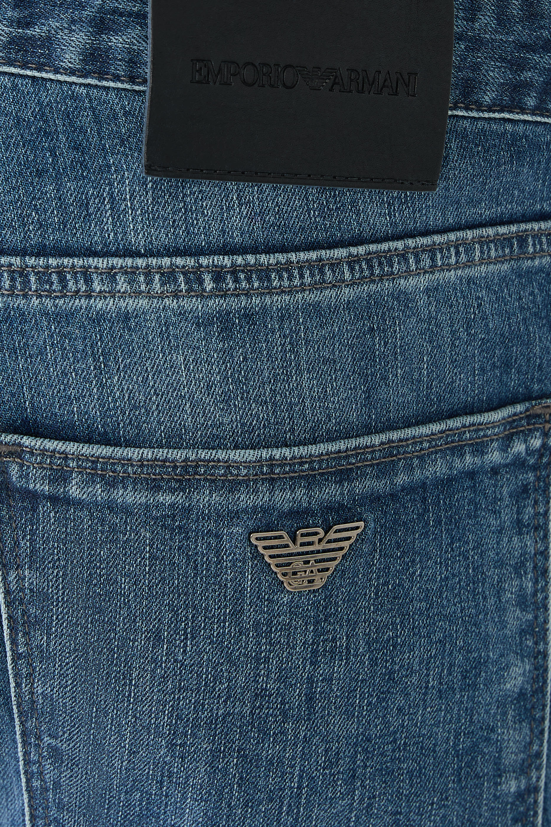 بنطال دنيم بقصة ضيقة تويل