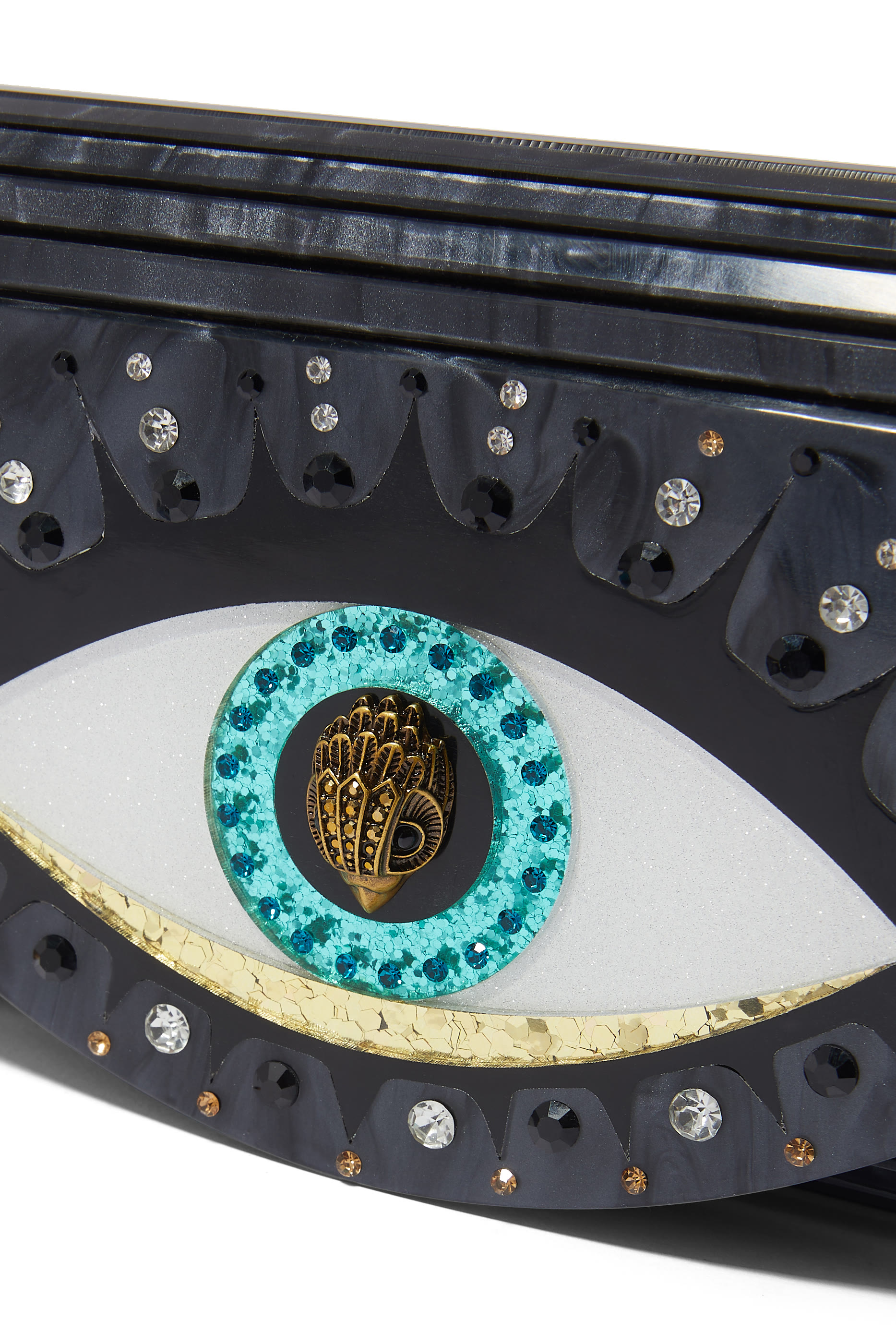 حقيبة بتصميم ظرف راتنج بعين حسود