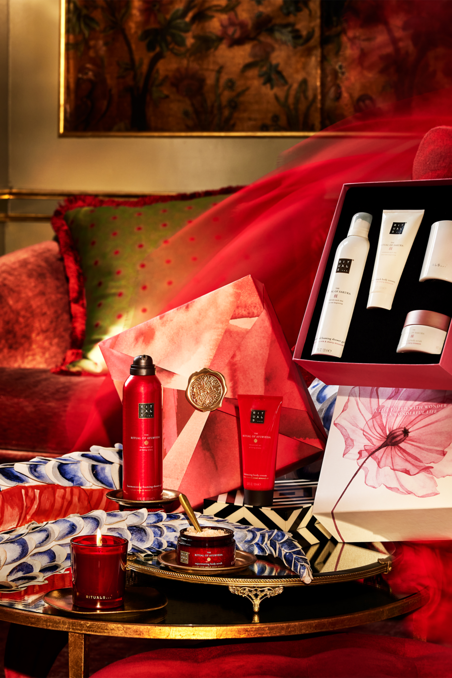 مجموعة هدابا ذا ريتوال اوف ساكورا مقاس متوسط