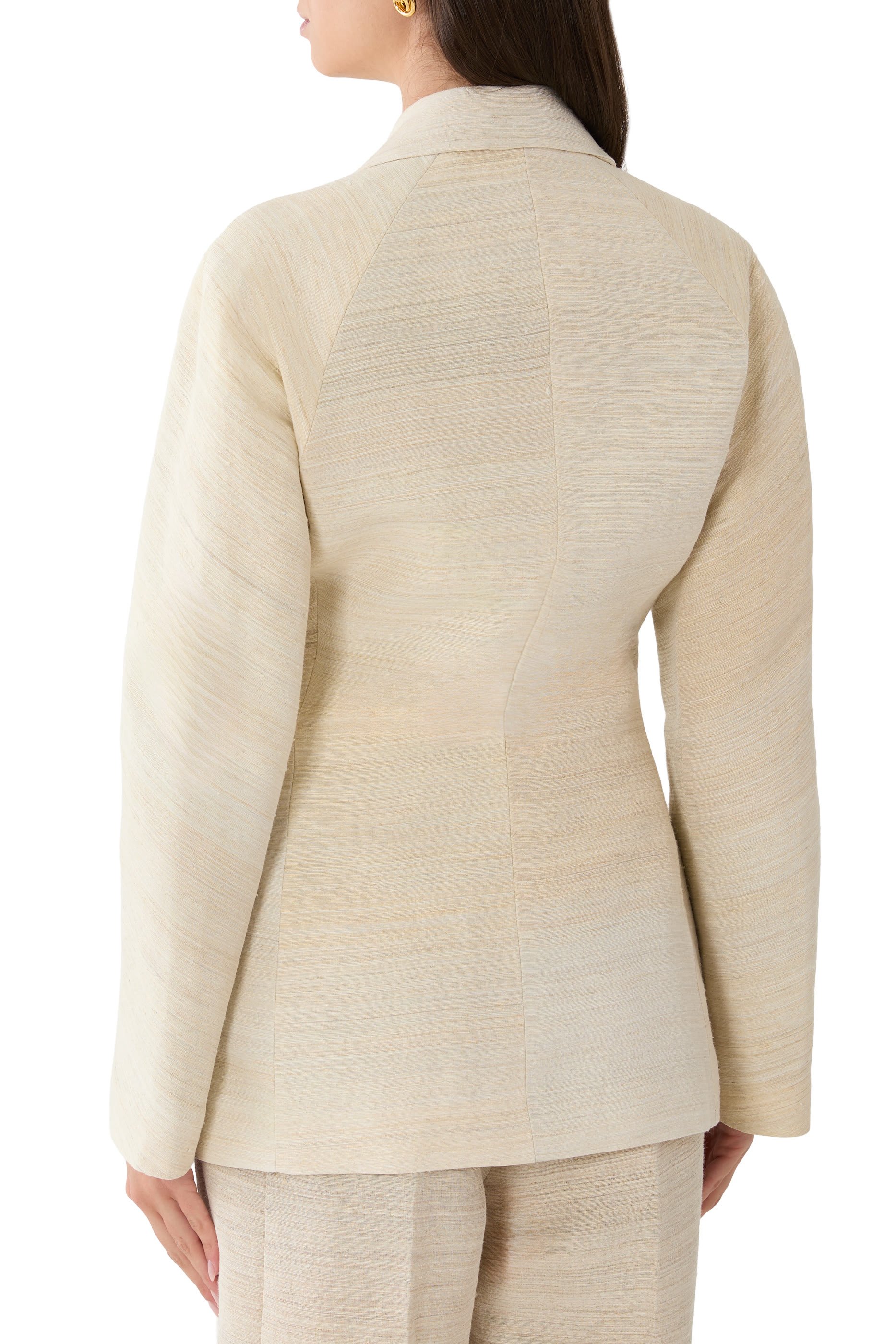 جاكيت لوكا بقصة عادية