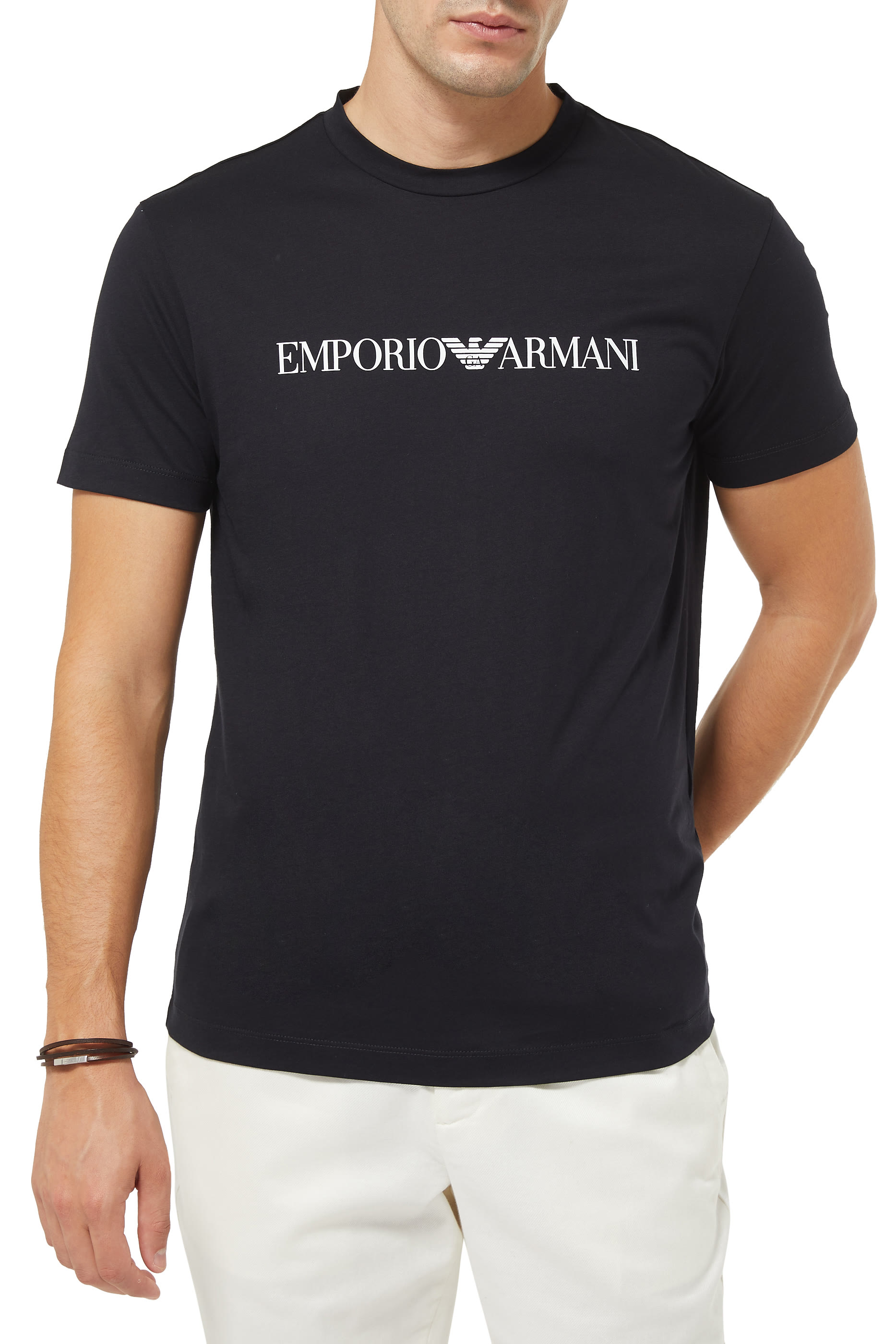 تي شيرت بشعار الماركة كبير الحجم