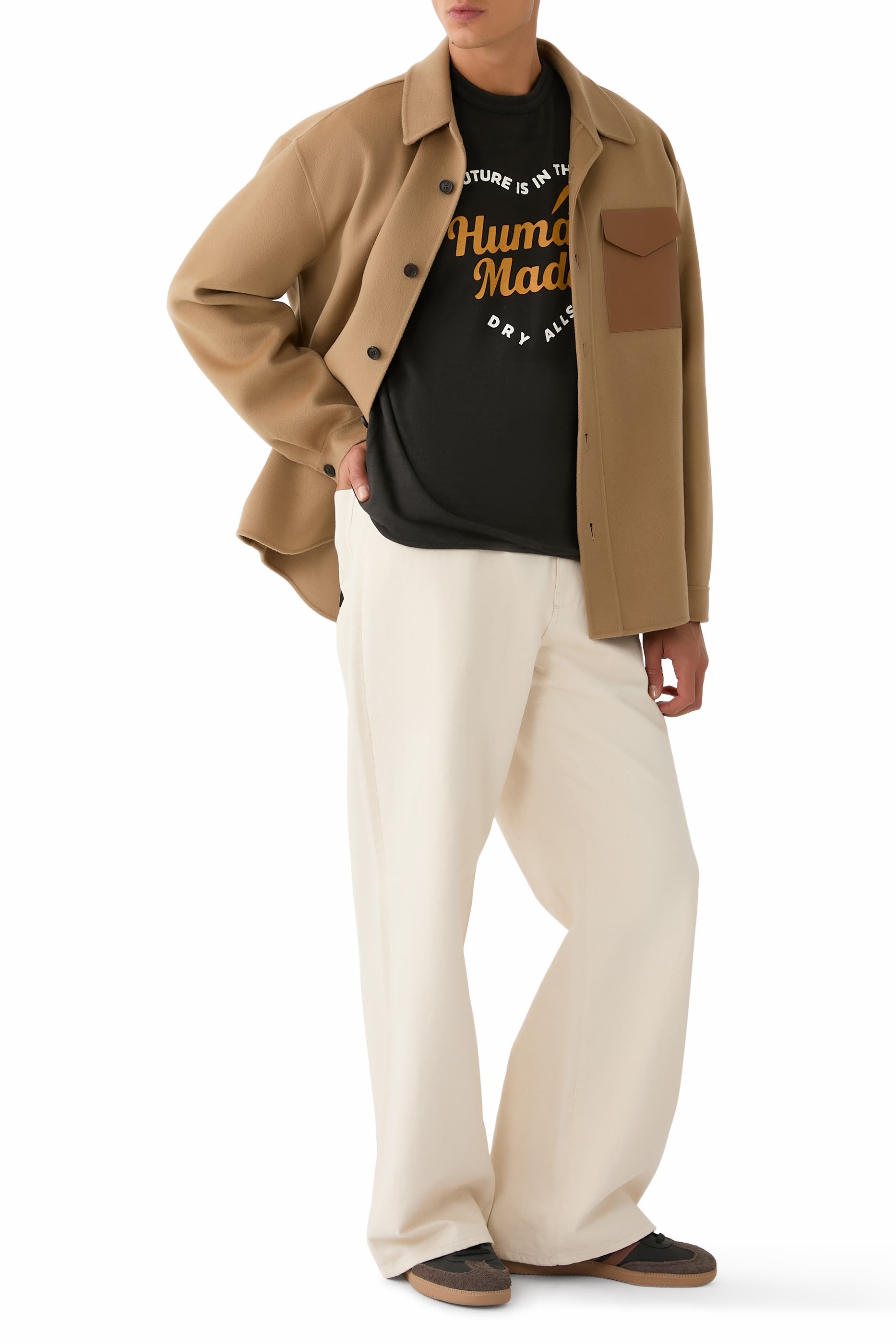 تيشيرت بطبعة غرافيكية