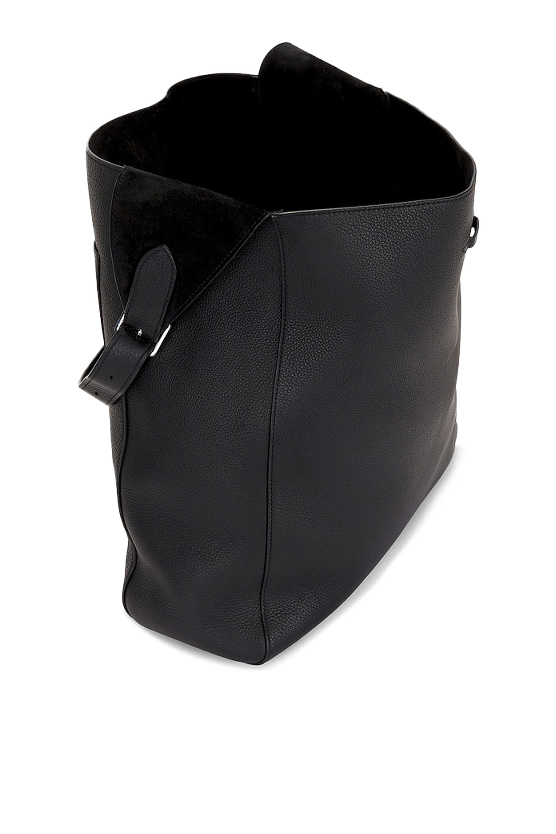 حقيبة هوبو بليك