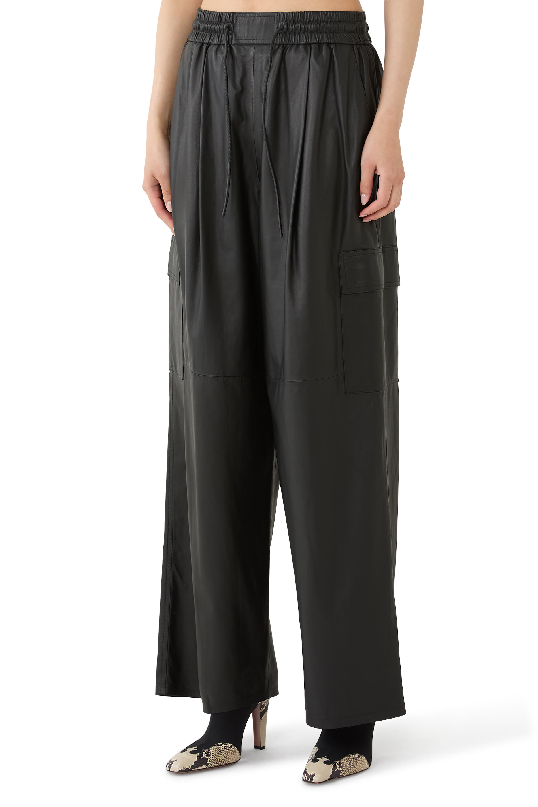 بنطال كارغو جلد خروف