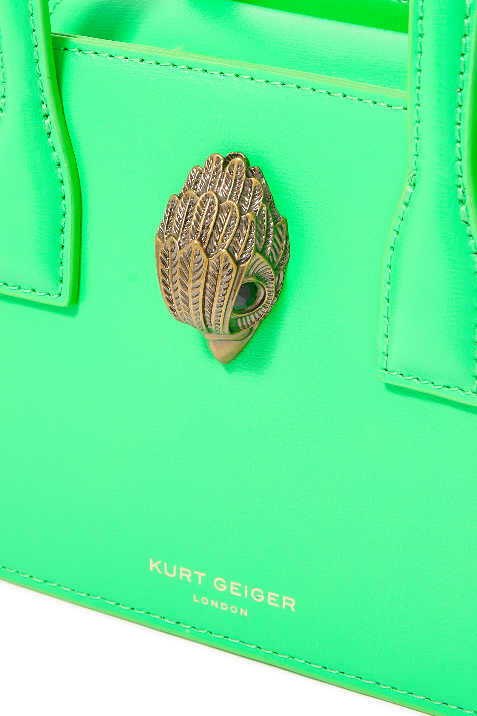 حقيبة يد بوند صغيرة