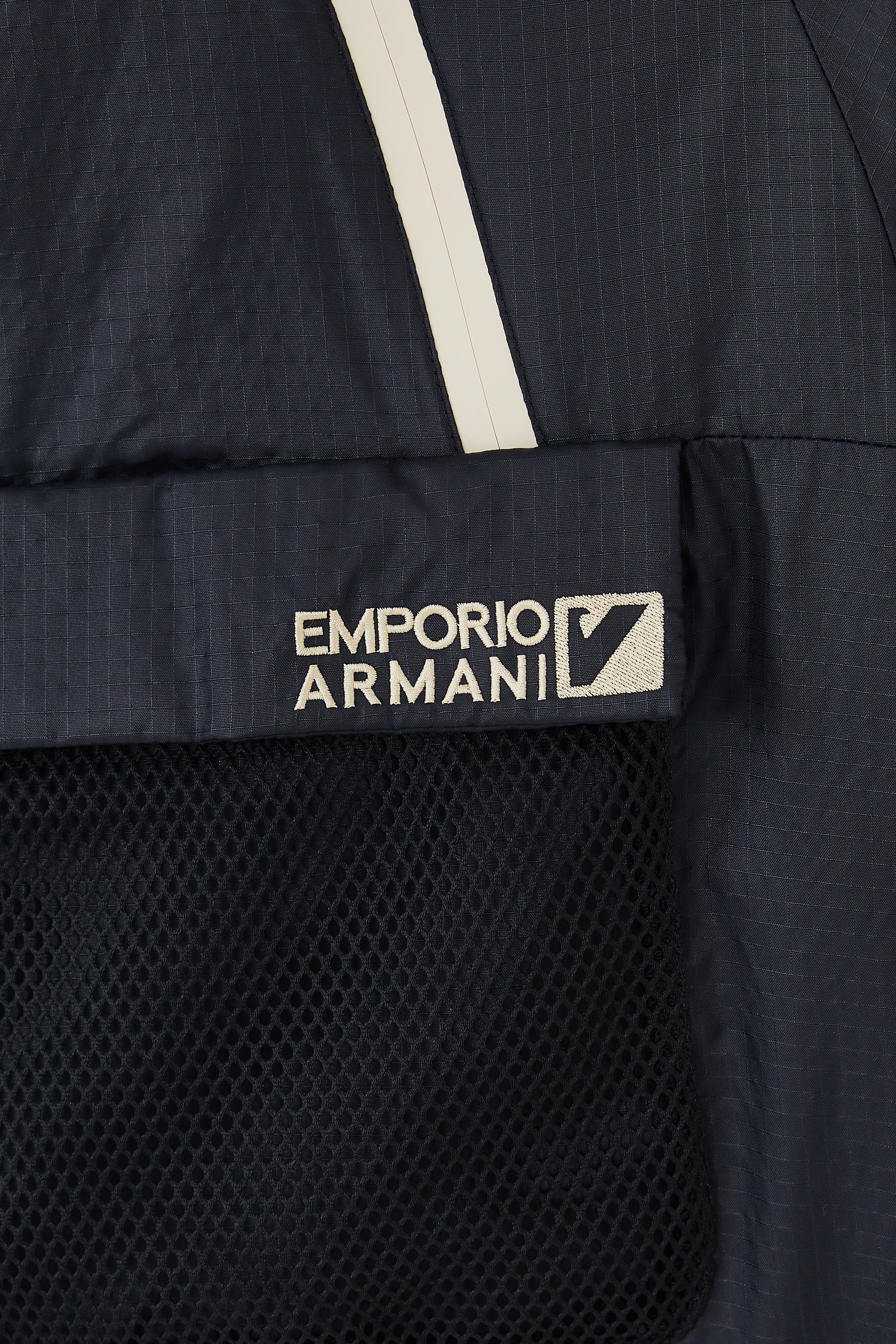 هودي للأطفال مطرز بشعار الماركة