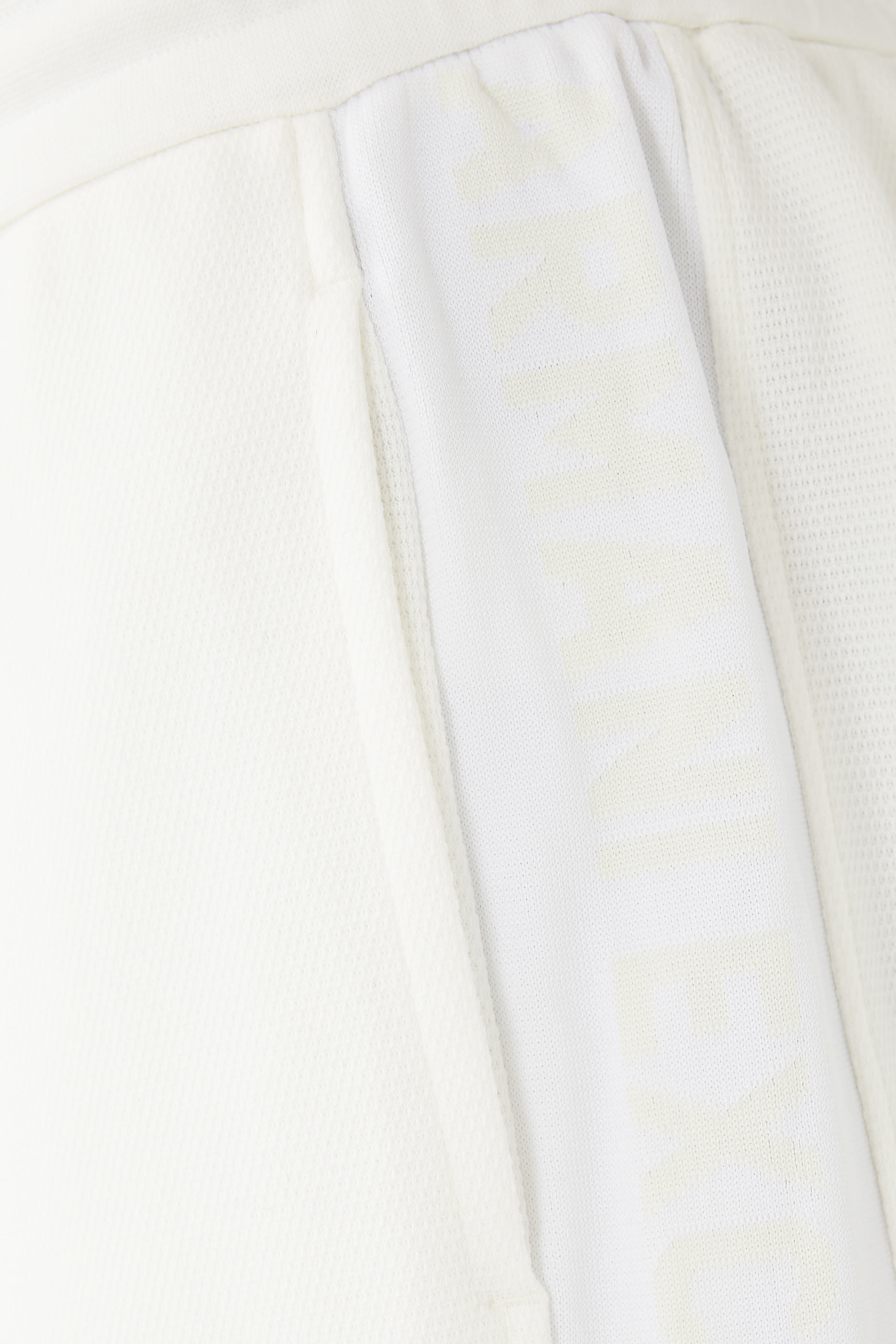 بنطال رياضي برباط خصر