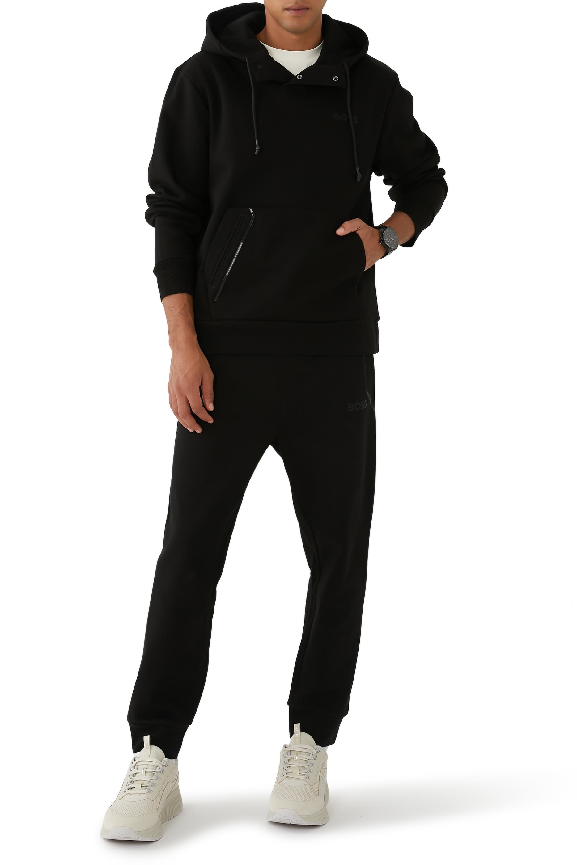 هودي مع شعار الماركة  بأحجار عاكسة