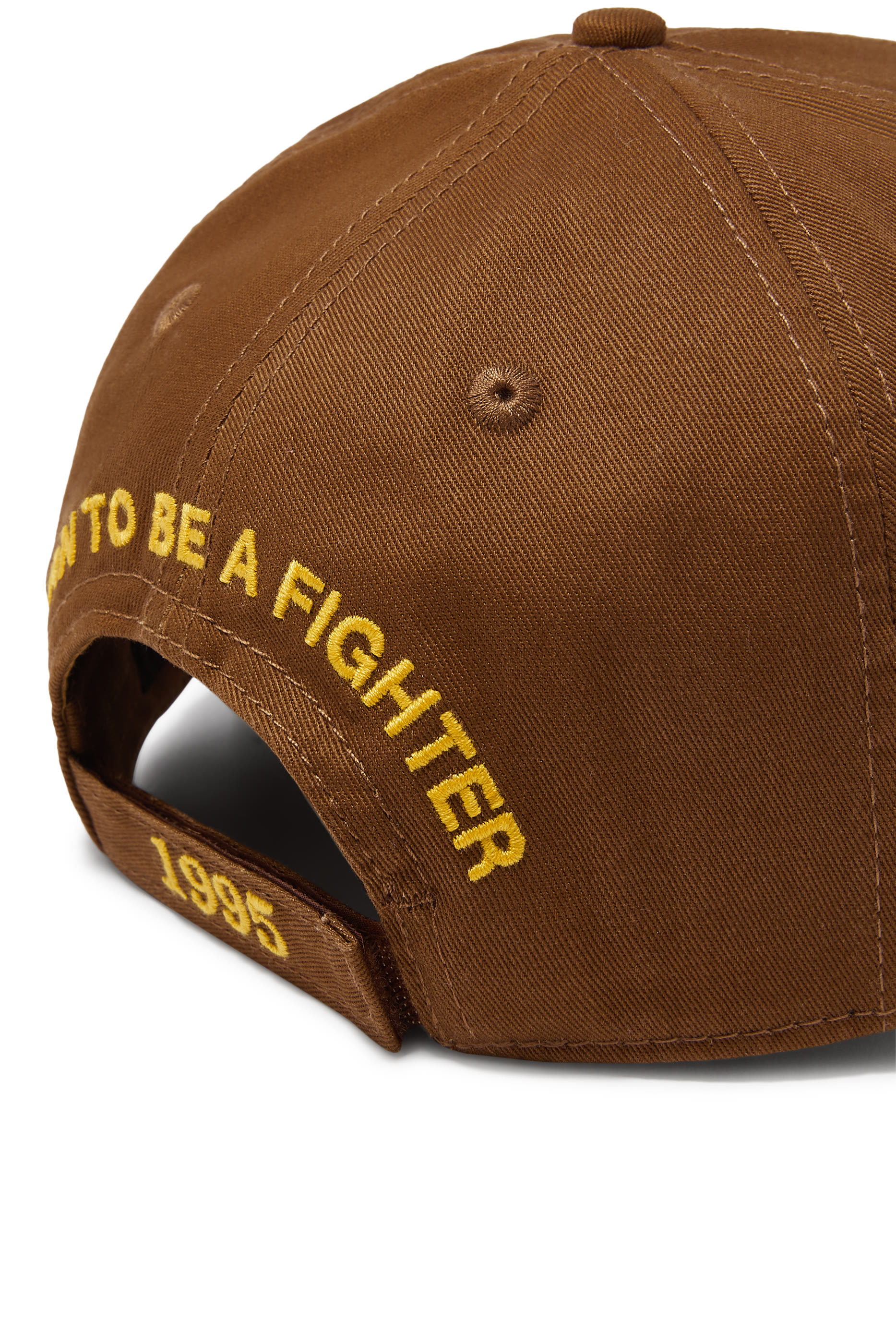 كاب بايسبول برقعة بشعار الماركة