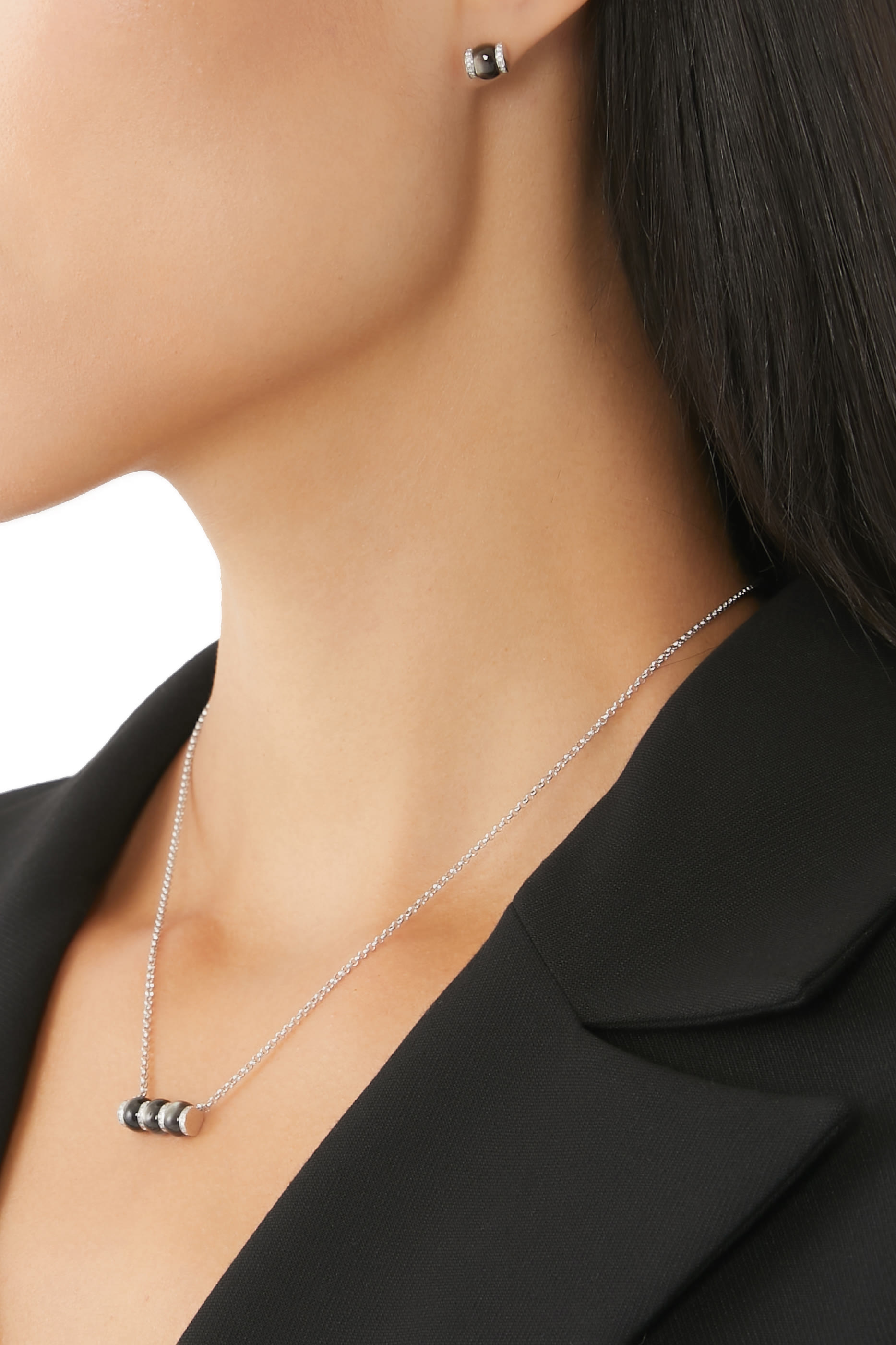 أقراط سيربث بلون أسود