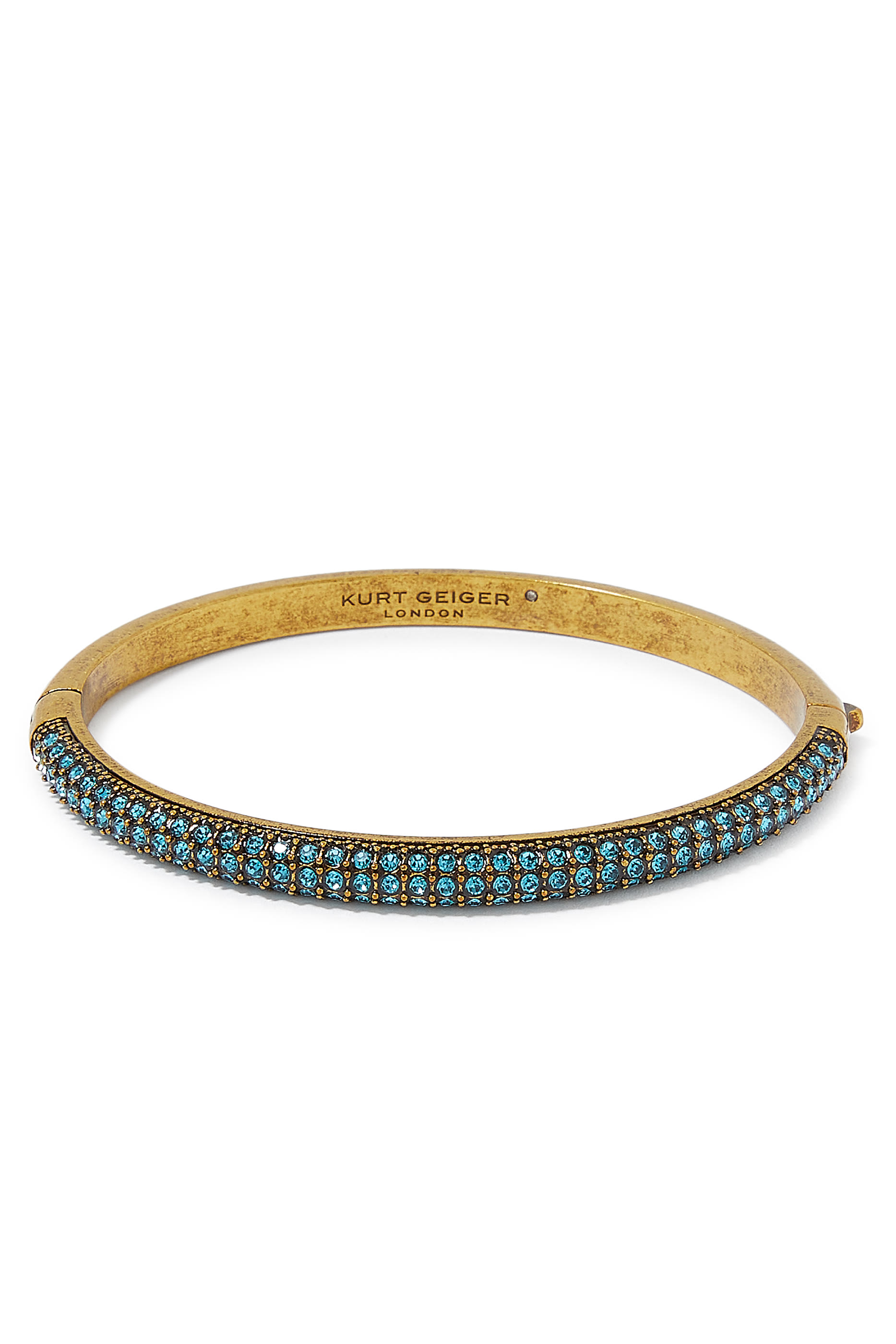 سوار بأحجار بافيه