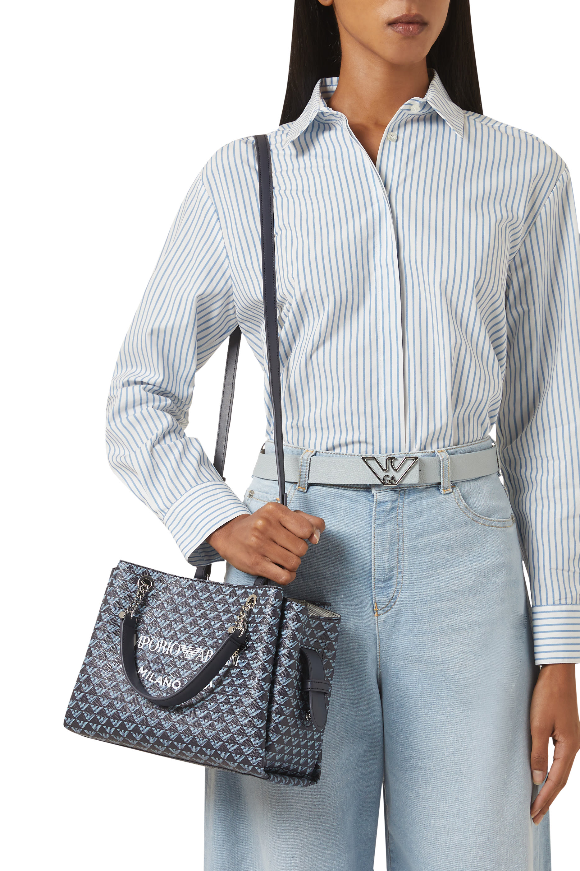 حقيبة يد مزينة كليا بنقشة شعار الماركة وحلية النسر