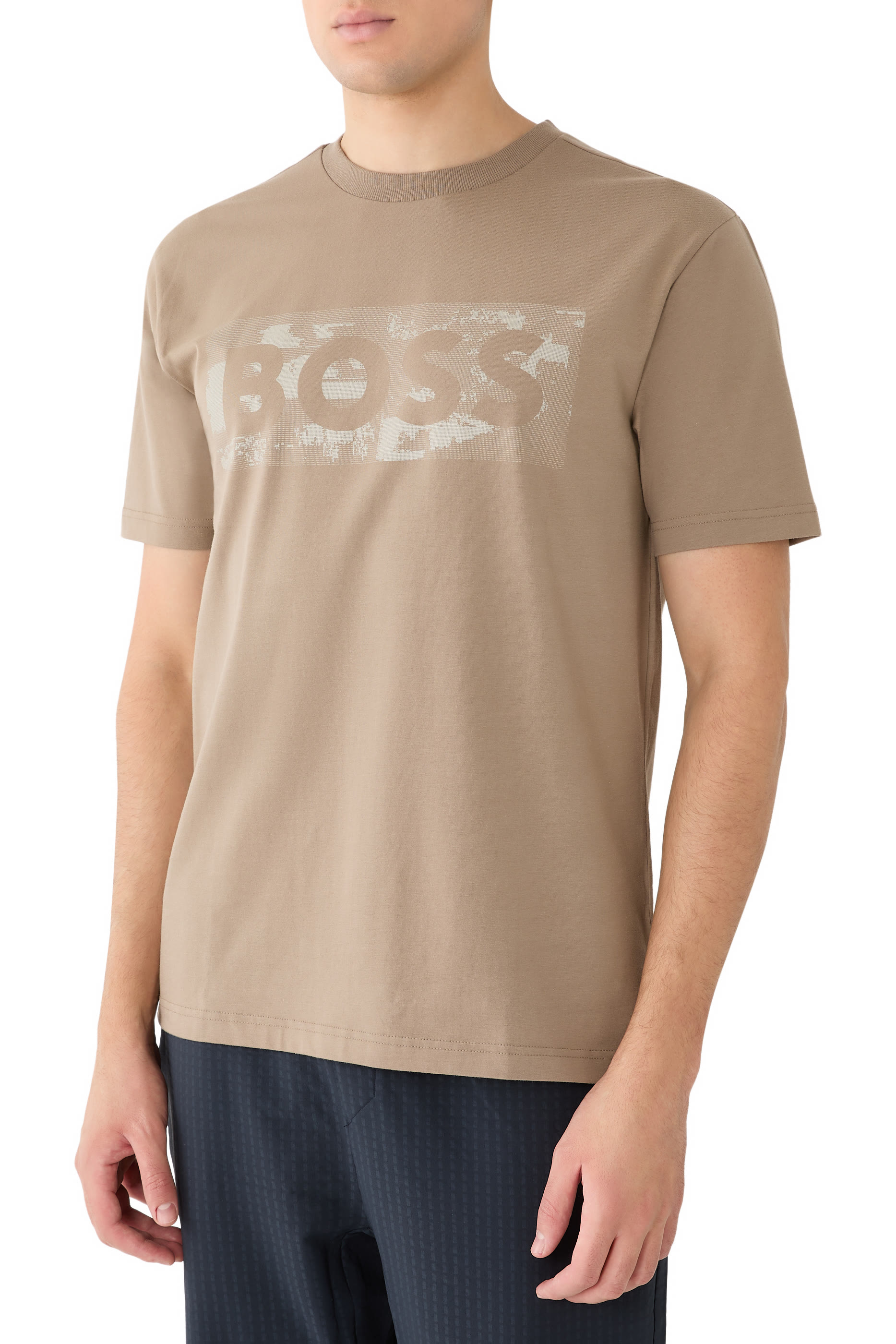 تيشيرت بشعار الماركة