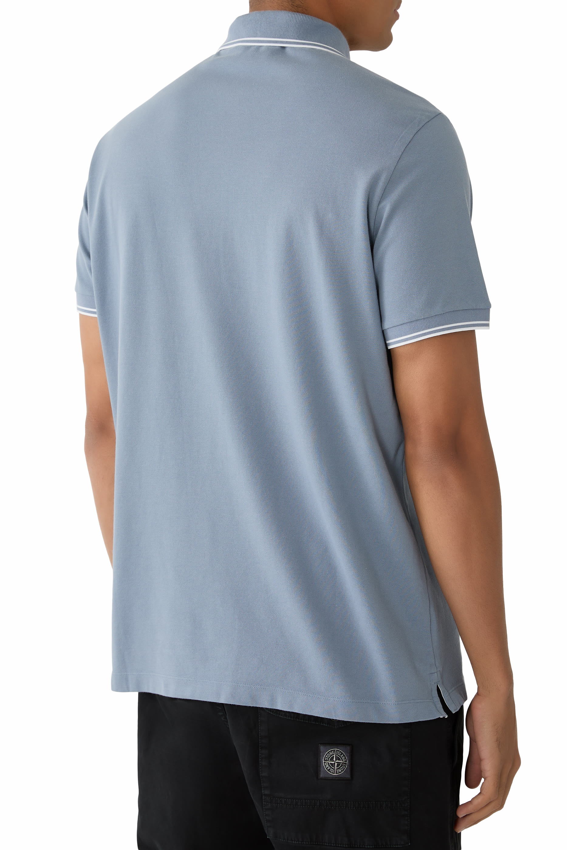 قميص بولو برقعة شعار البوصلة 