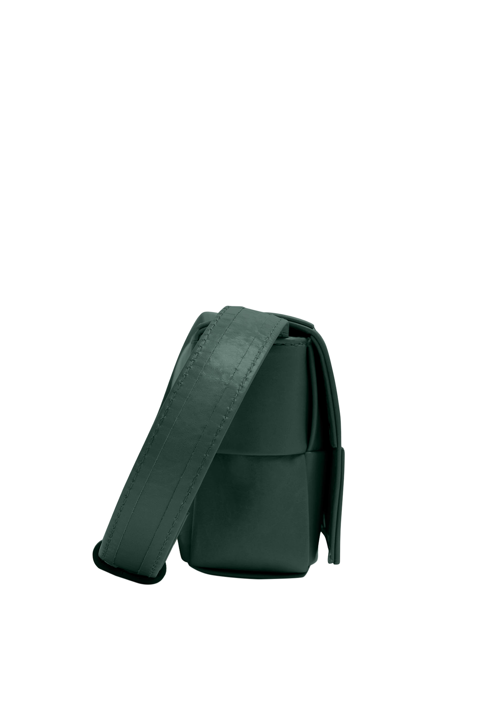 حقيبة كاسيت كروس بودي صغيرة بتصميم مجدول