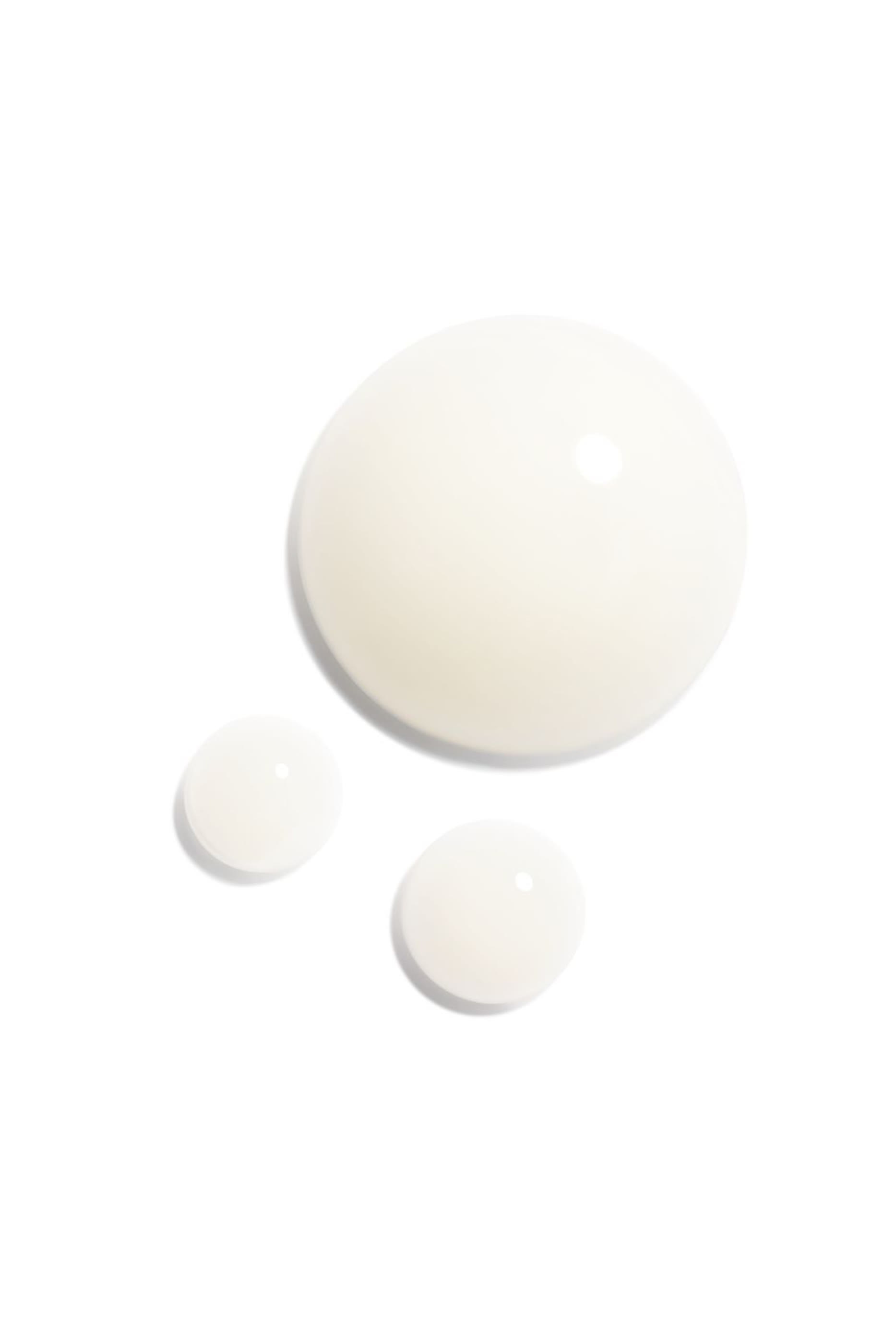 سيروم N&deg;1 De Chanel لتجديد بشرة العين