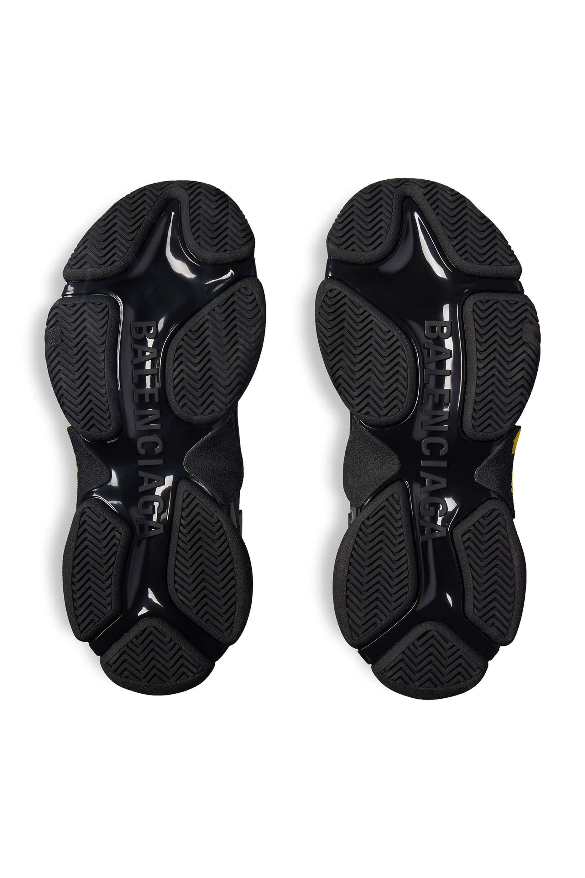 سنيكرز تريبل اس بشريط