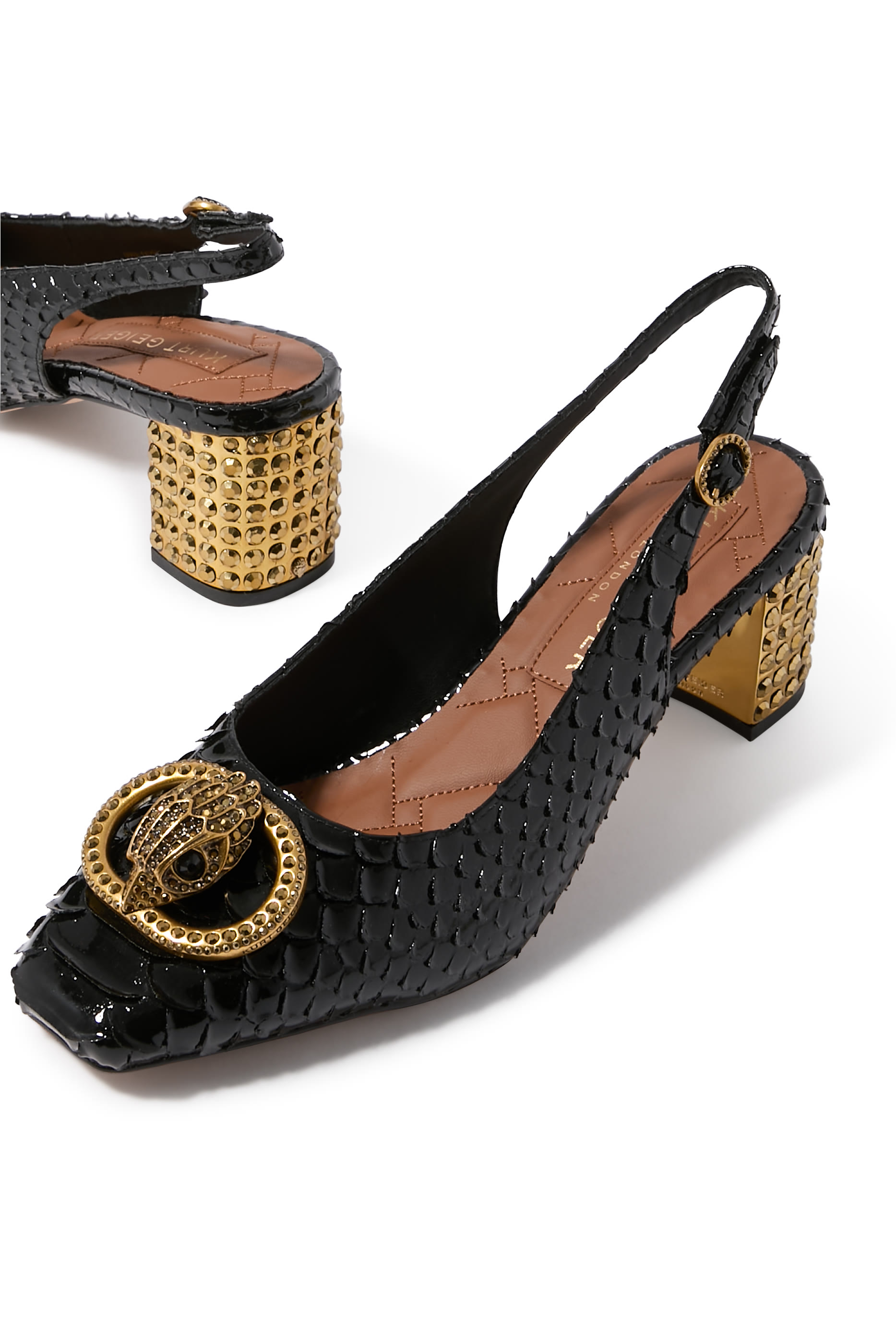 صندل تشيلسيا 60 بنعل سميك وسير خلفي