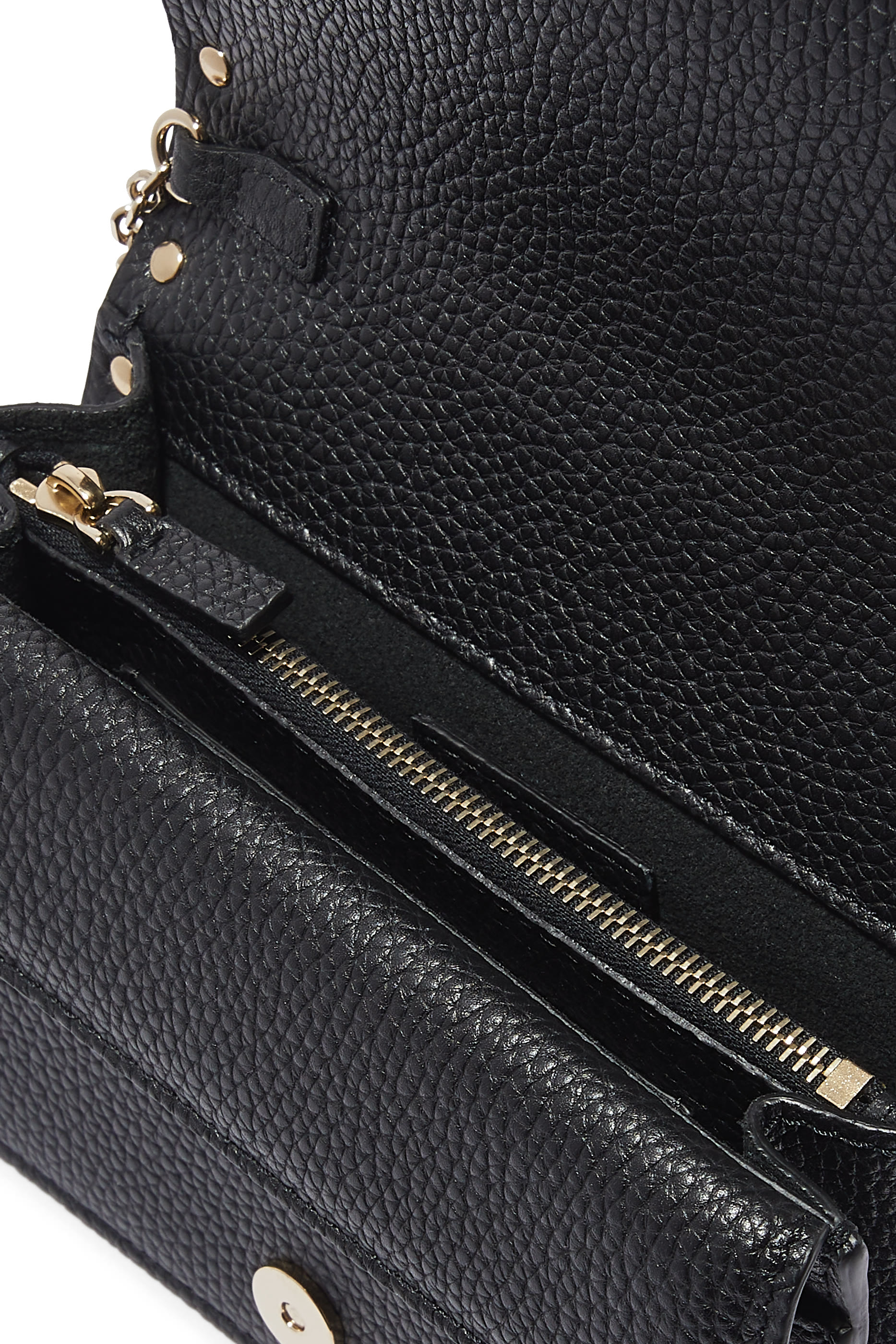 حقيبة صغيرة بحلي هرمية