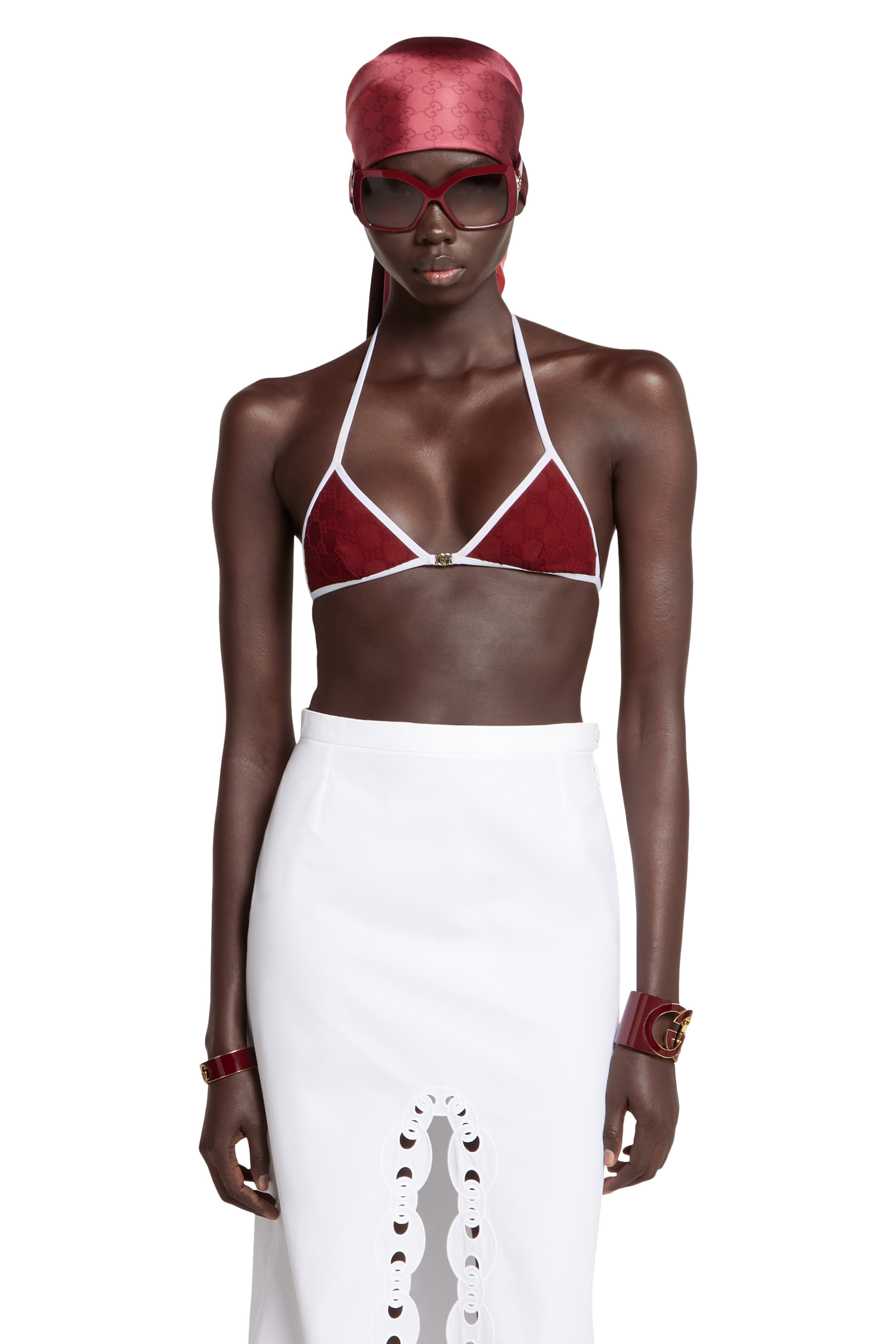 طقم بيكيني بشعار الماركة قماش تيري