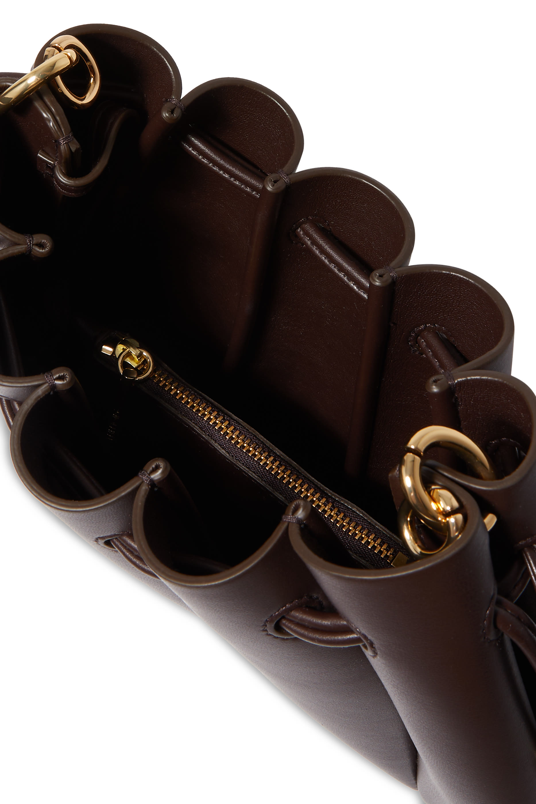 حقيبة كروس دافني بطيّات قماش نباتي