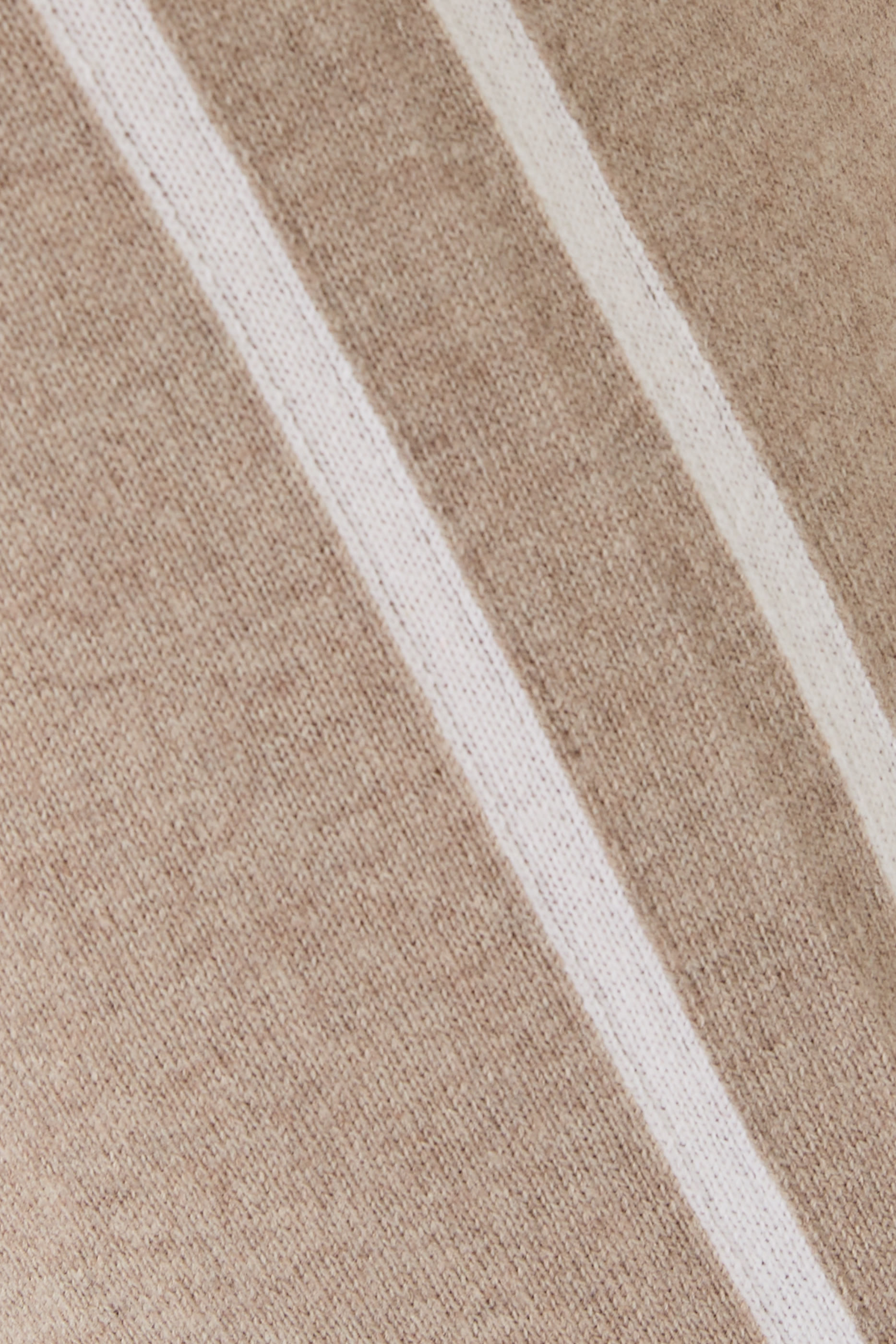 بنطال رياضي بخطوط كشمير