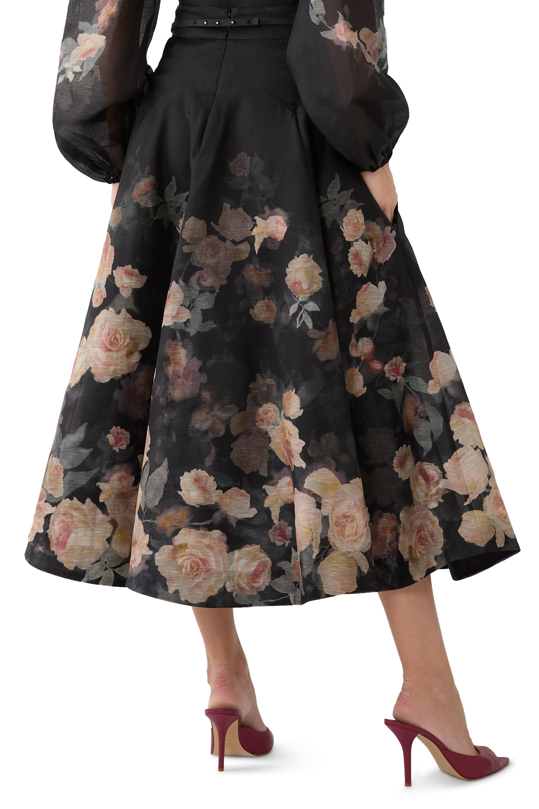 تنورة كراش بقصة واسعة متوسطة الطول