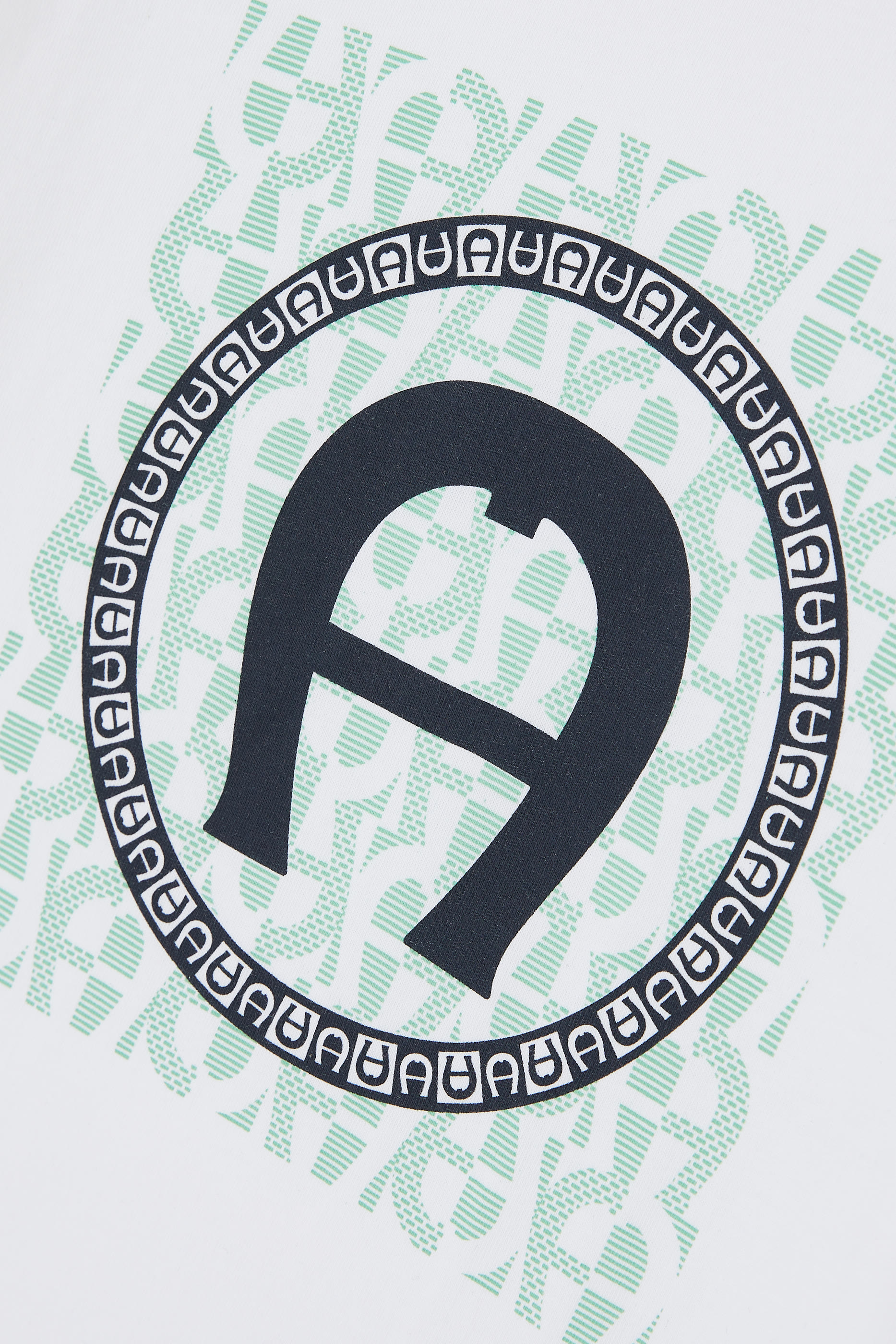 تيشيرت جرسيه بشعار الماركة للأطفال