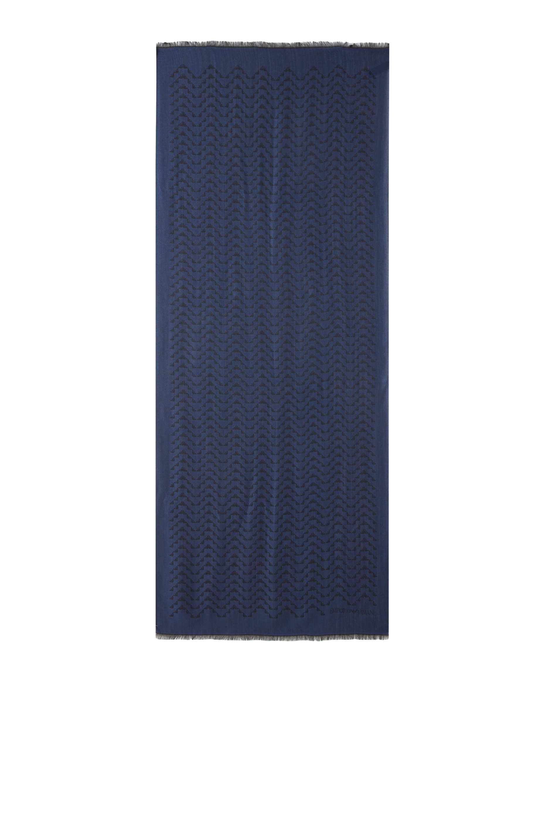 وشاح مزين كليا بشعار الماركة