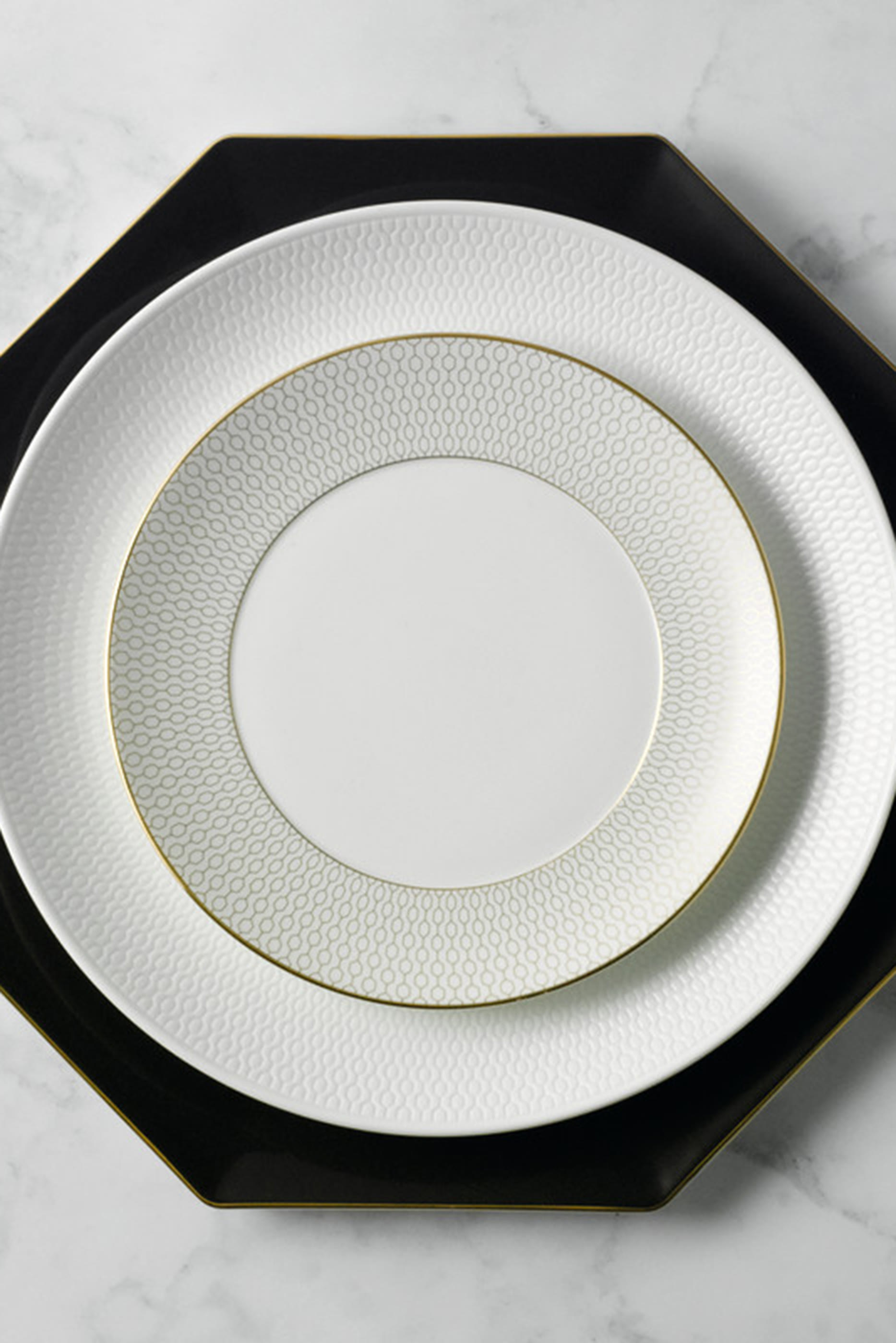 طبق أريس 28 سم