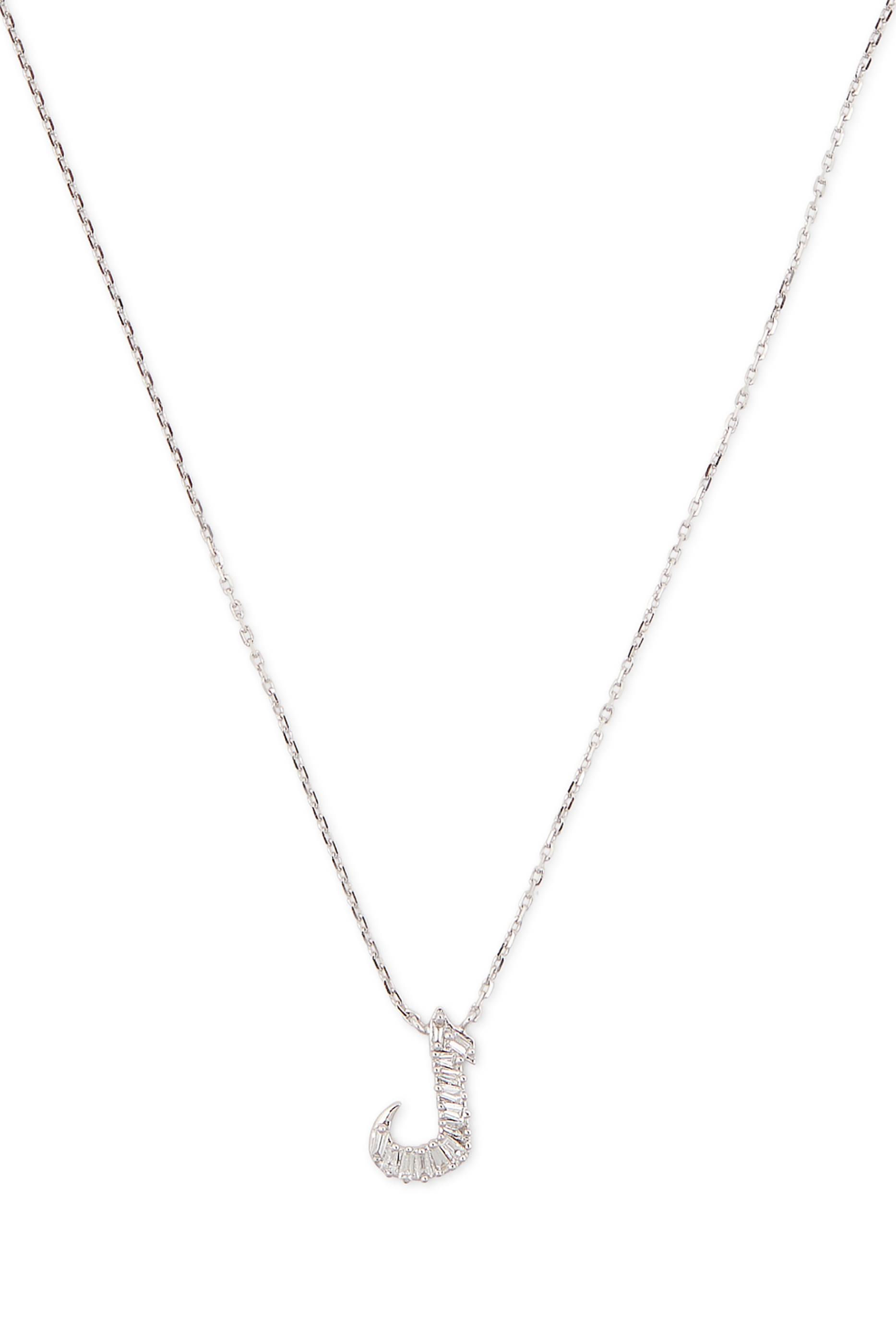 قلادة أولى بسلسلة بدلاية حرف "ل" مرصعة بالماس، ذهب أبيض عيار 18