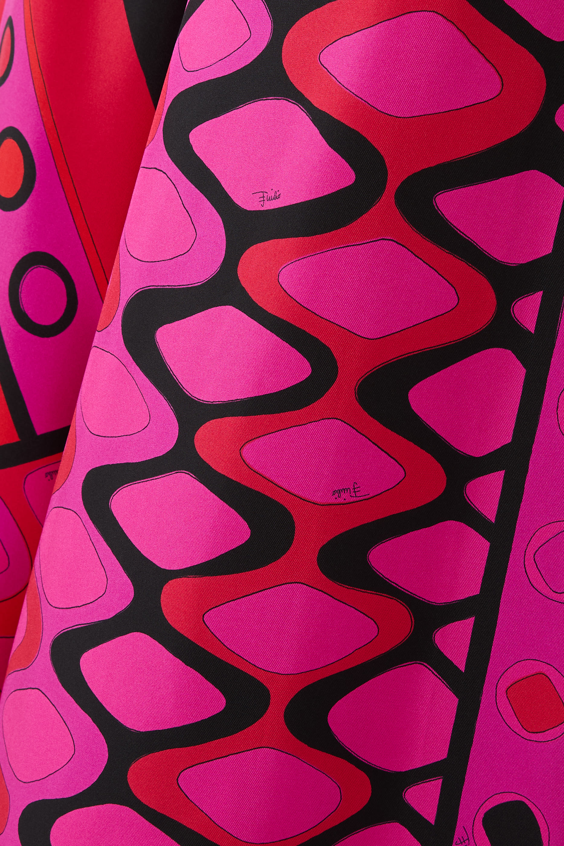 بنطال بقصة ساق واسعة بطبعات