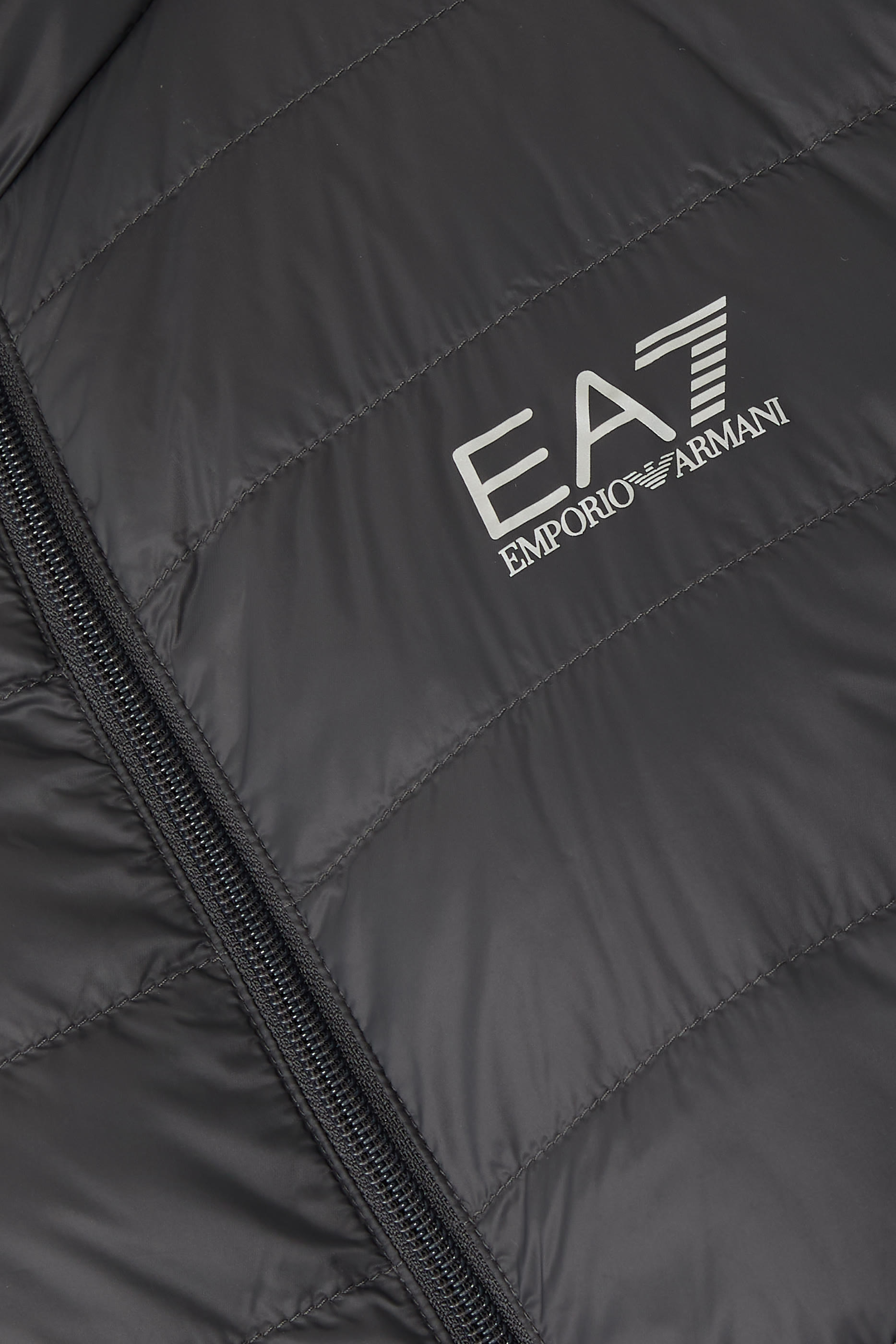 جاكيت كور ايدنتيتي مبطن قابل للطي بغطاء للرأس