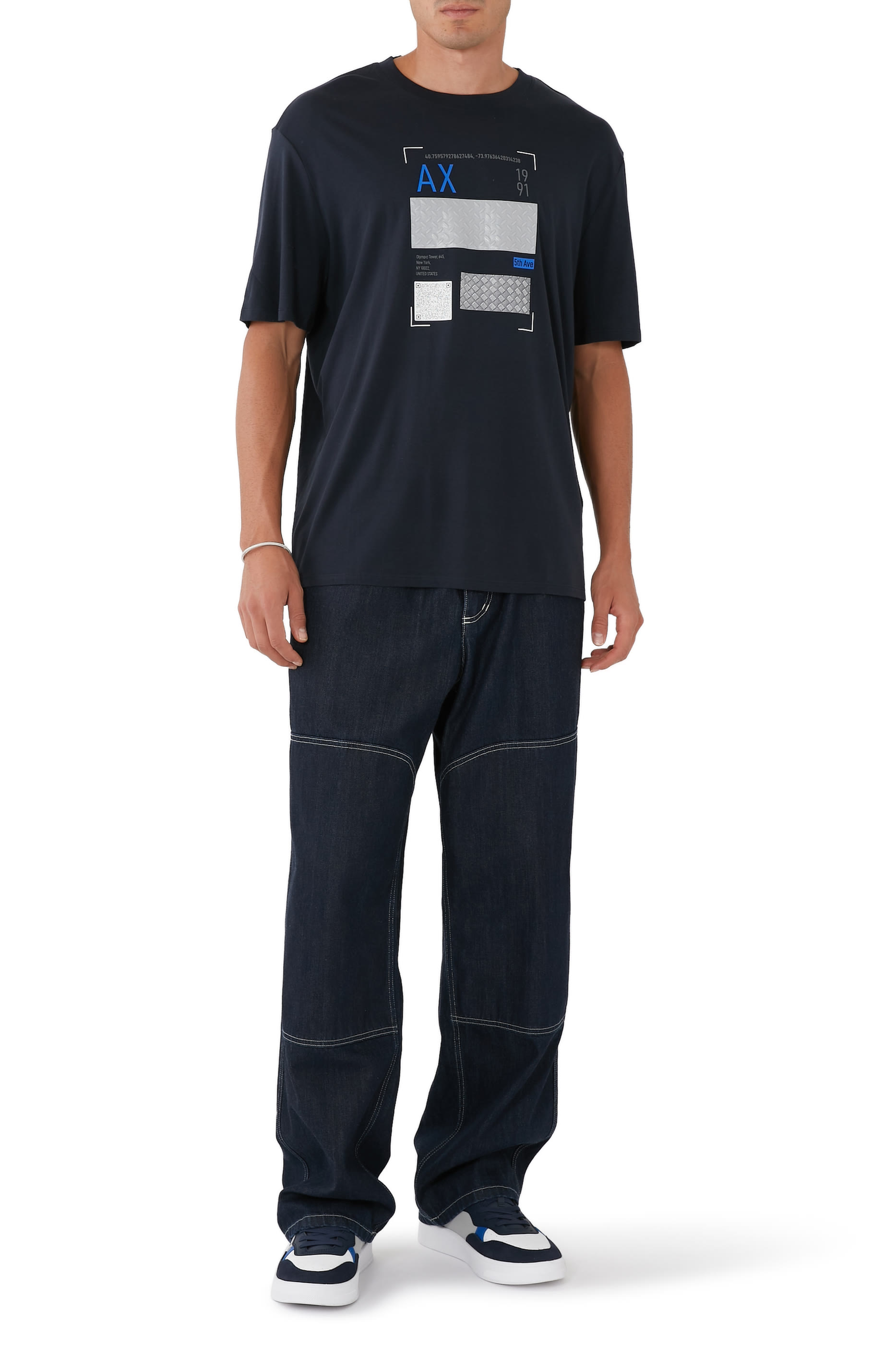 تيشيرت جمنازيوم بياقة ضيقة