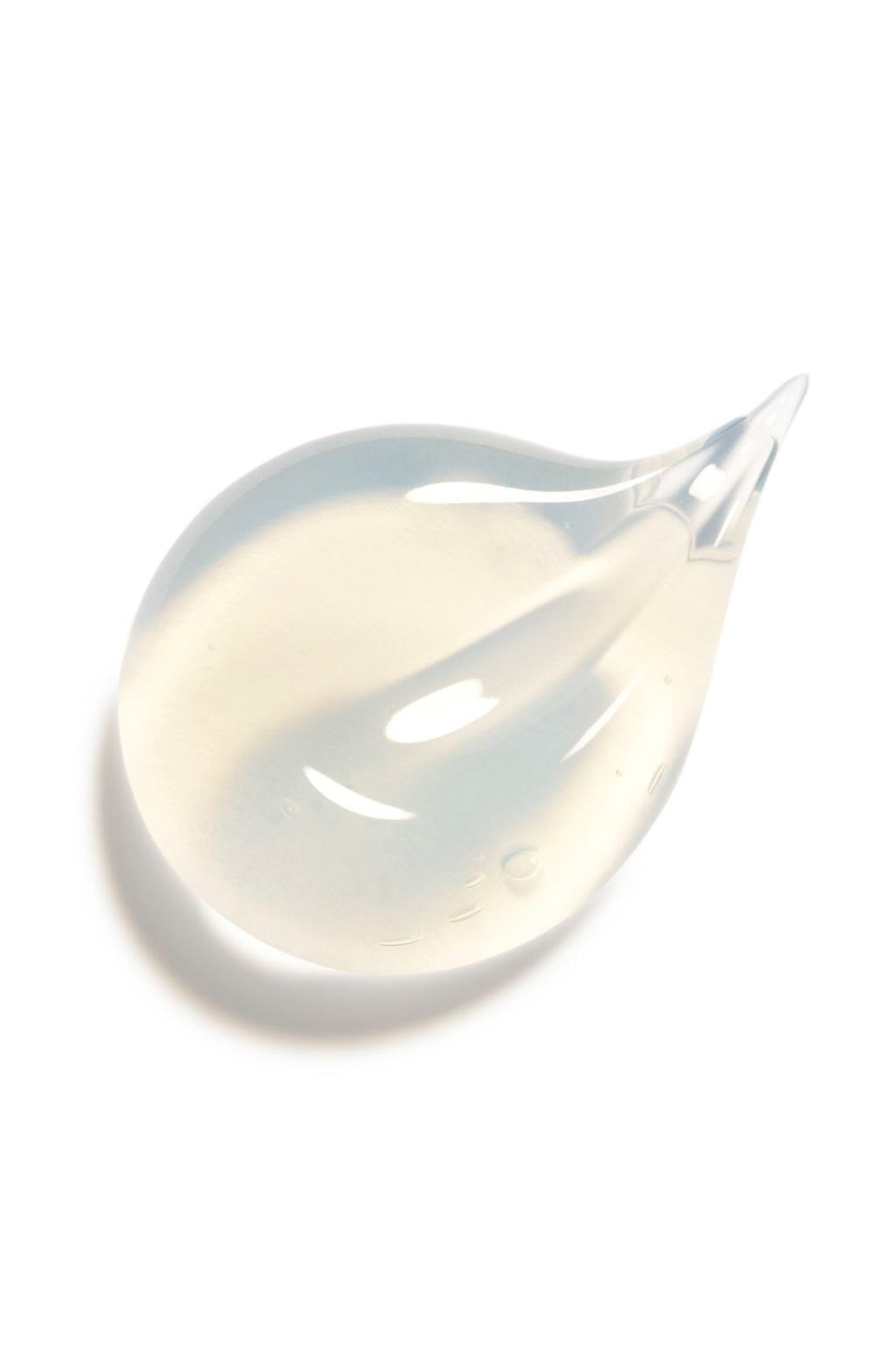 مستحضر مزيل للماكياج جل-زيتي لإشراقة وراحة فائقة SUBLIMAGE L'HUILE-EN-GEL DE D&Eacute;MAQUILLAGE