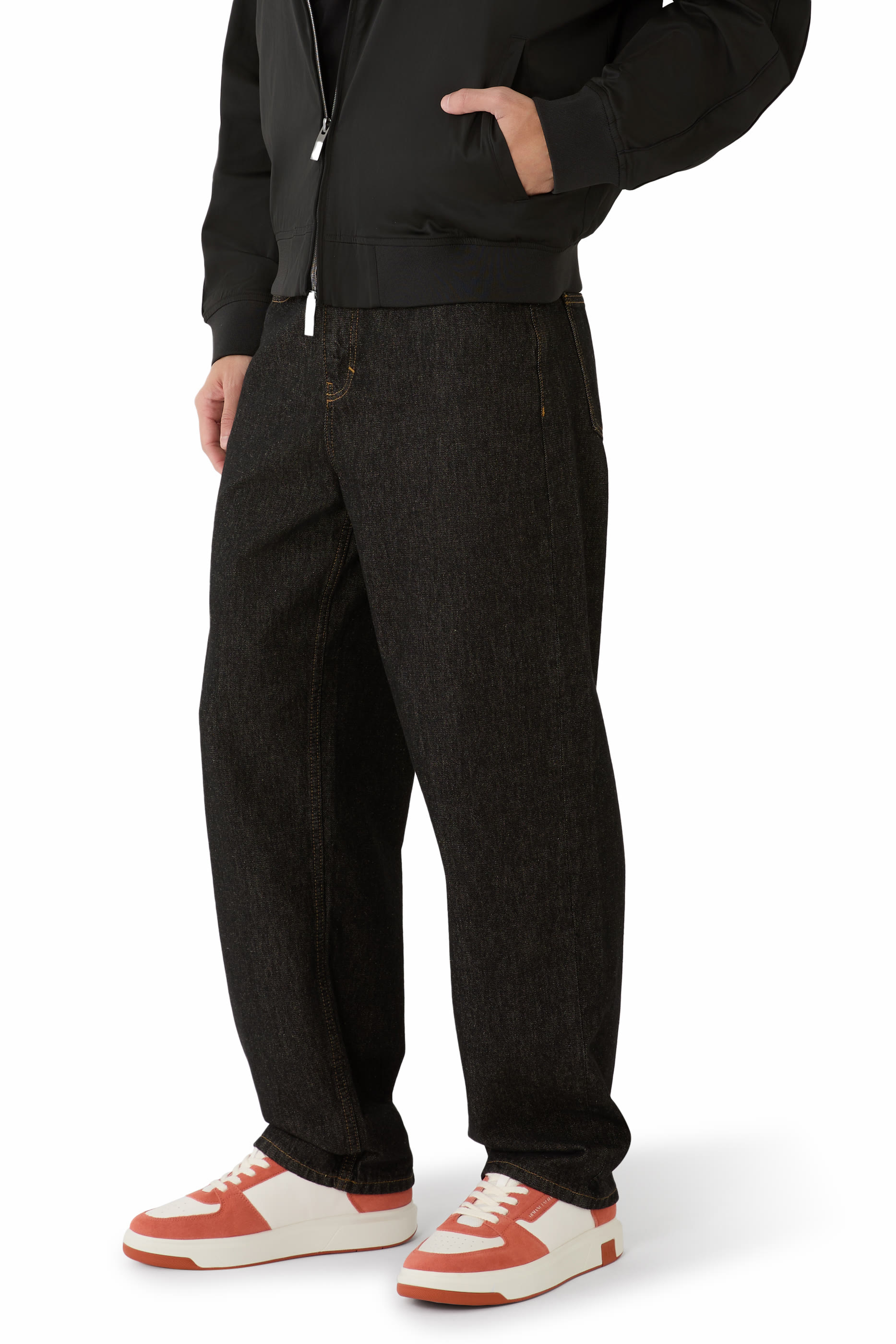 سنيكرز فينيس بشعار الماركة