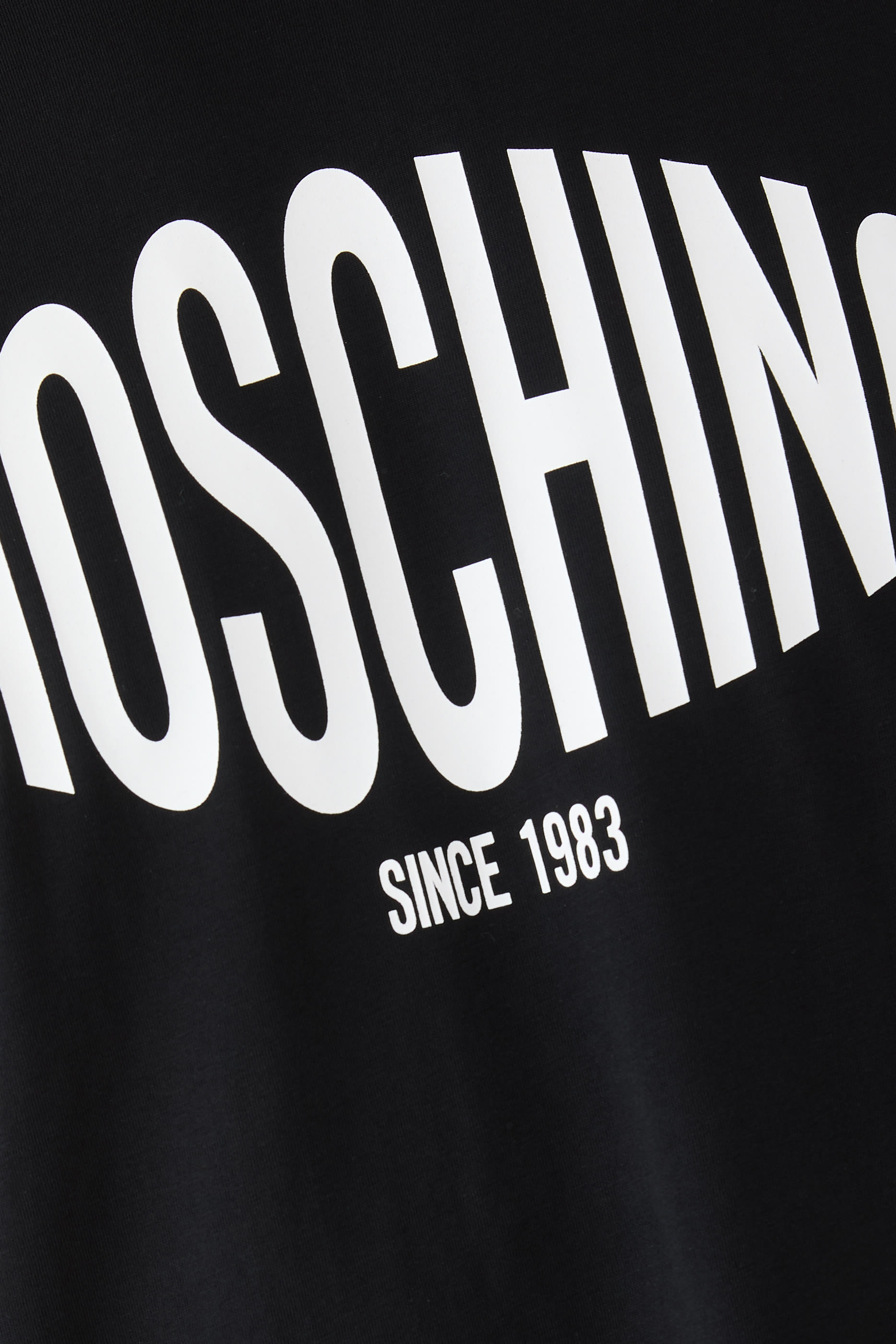 تيشيرت قطن بشعار الماركة