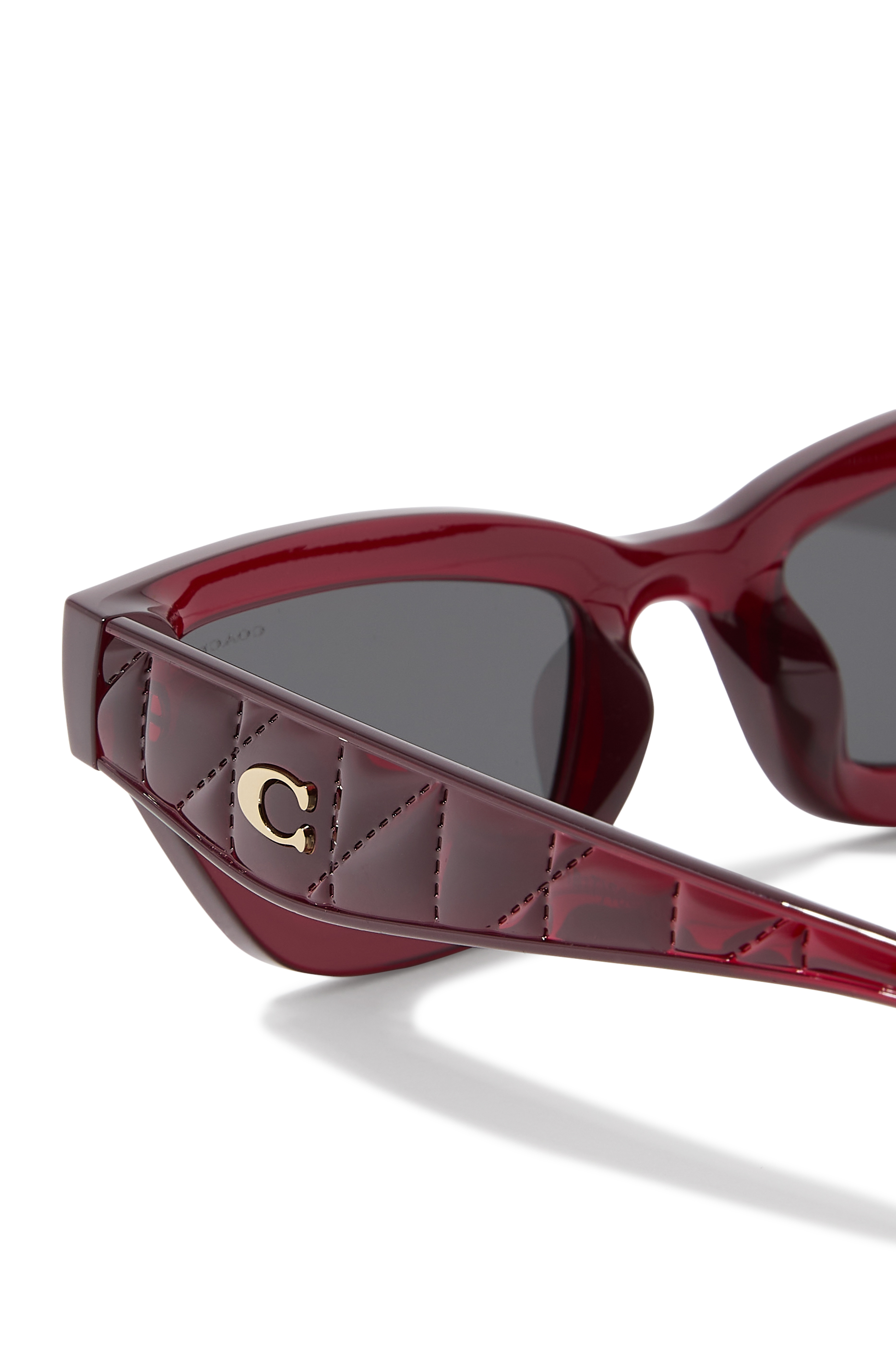 نظارة شمسية نارو بإطار عين القطة وتفاصيل مبطنة