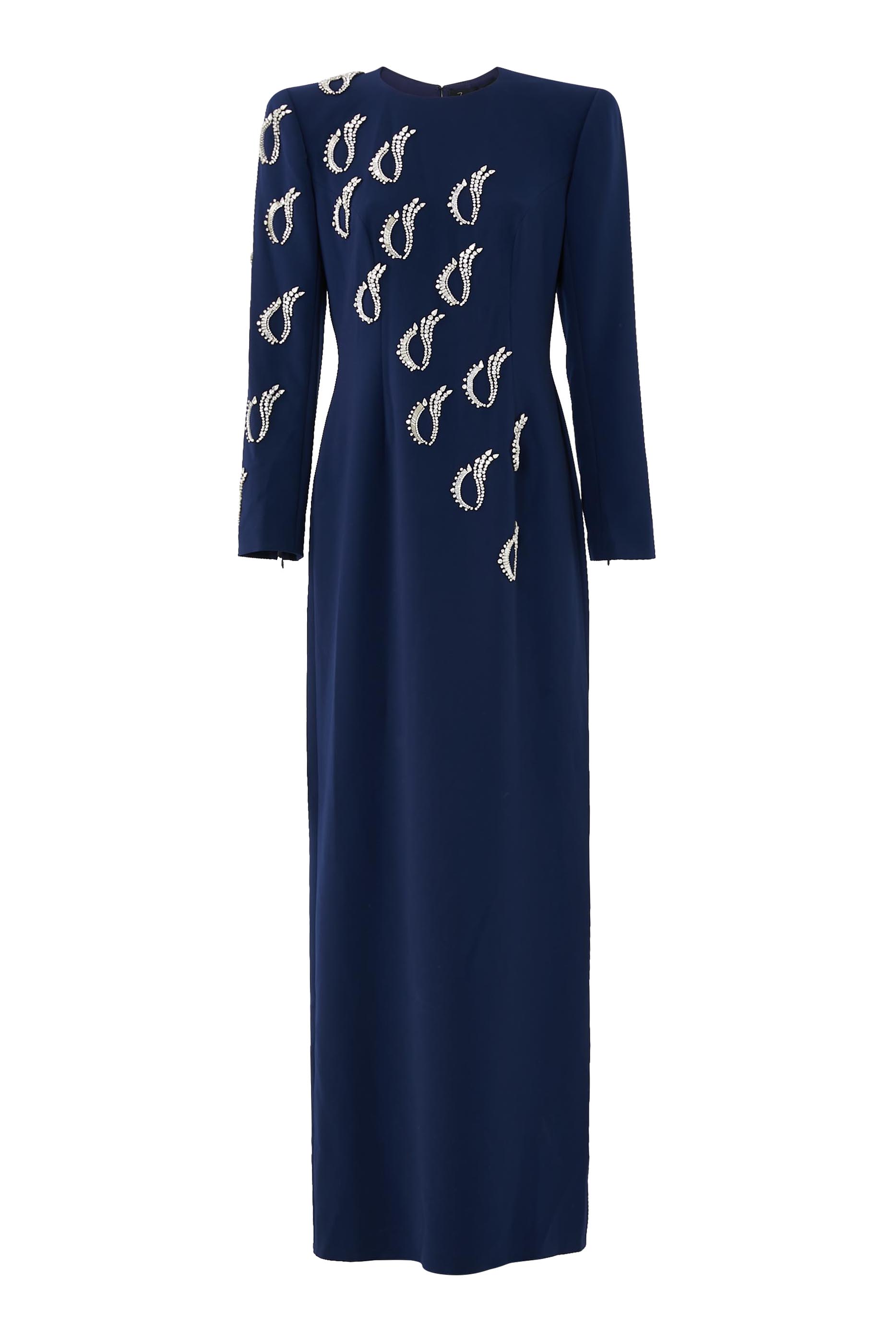 فستان سهرة بأكمام طويلة وتطريزات