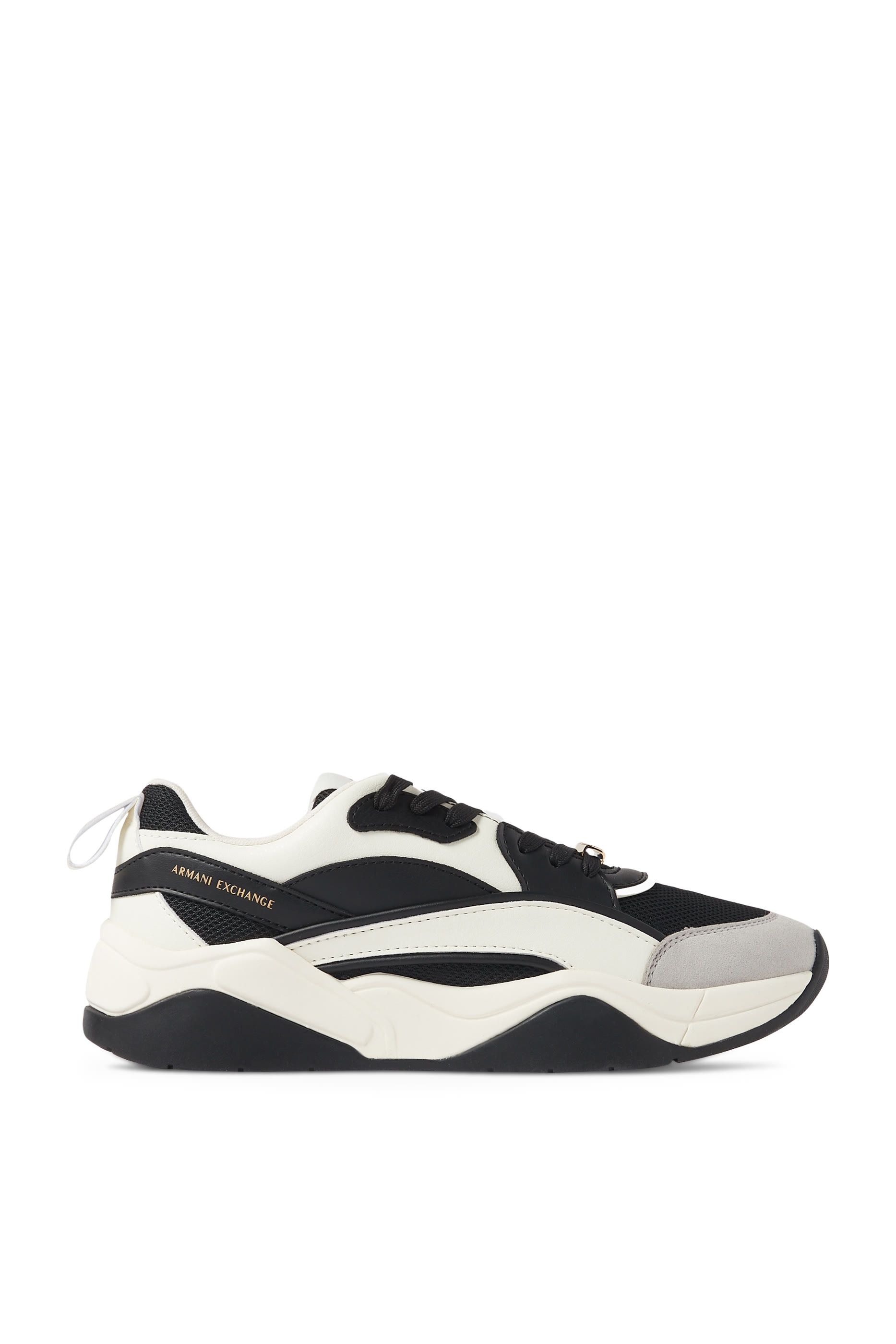 سنيكرز شير بشعار الماركة