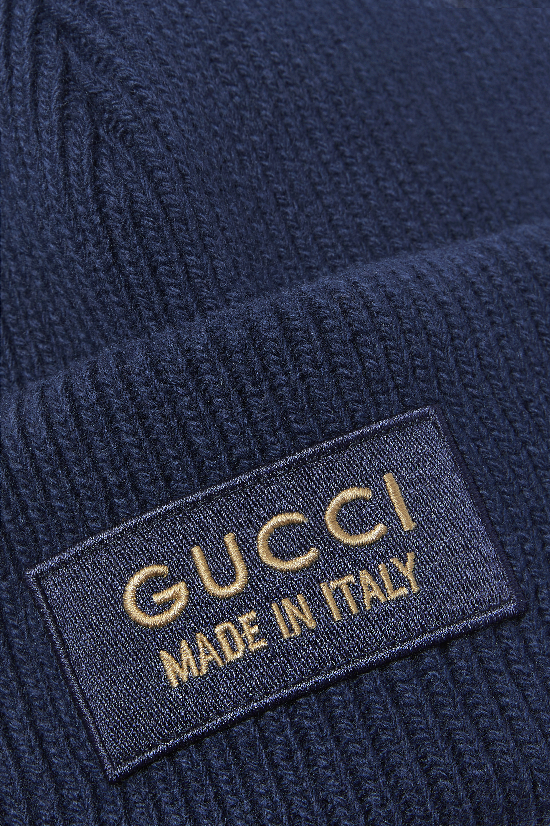 قبعة صوف منسوجة