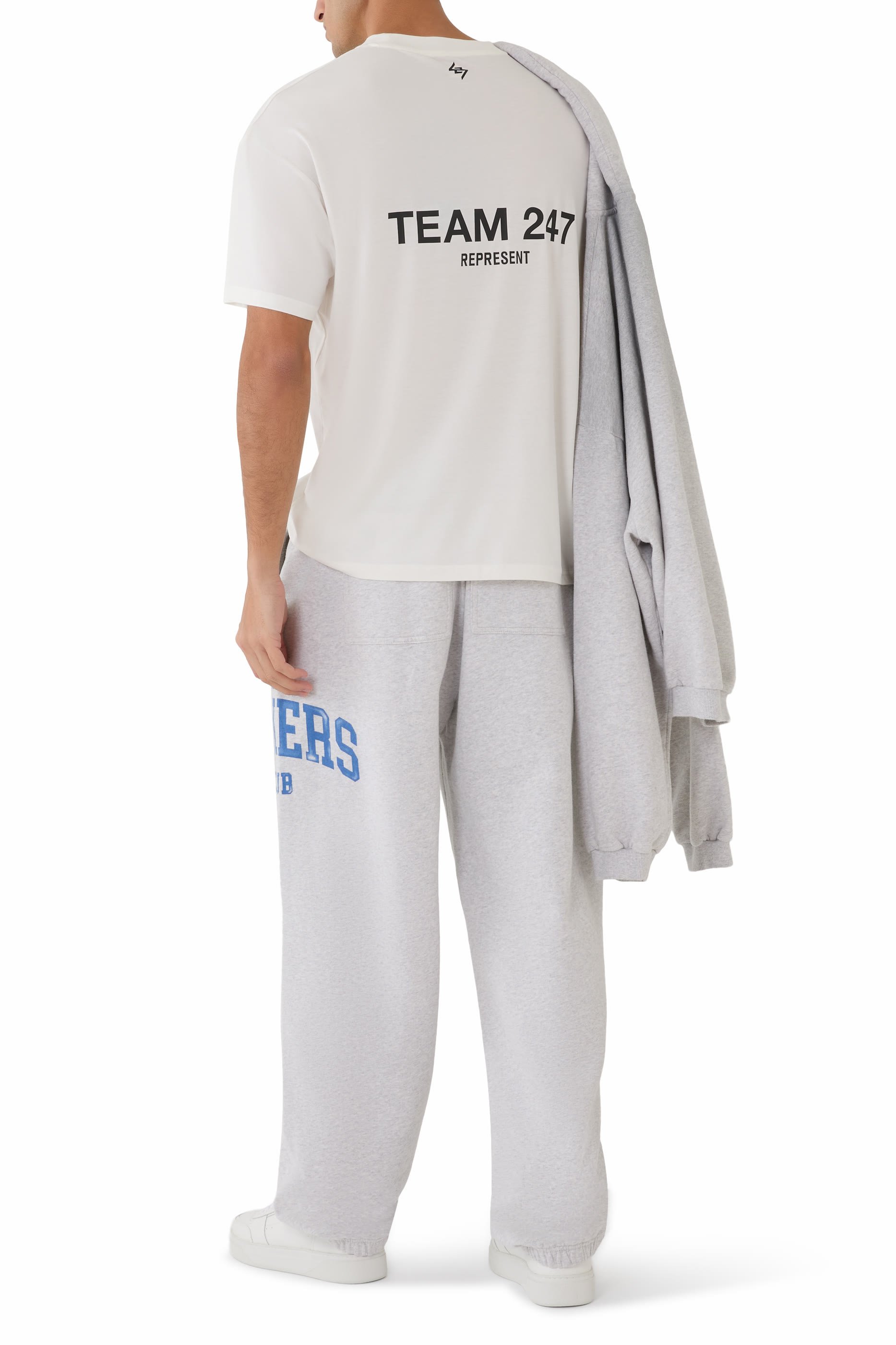 تيشيرت بقصة فضفاضة وشعار تيم 247